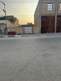 الصوب الكبير • ٢٠٠م • شارع تجاري
