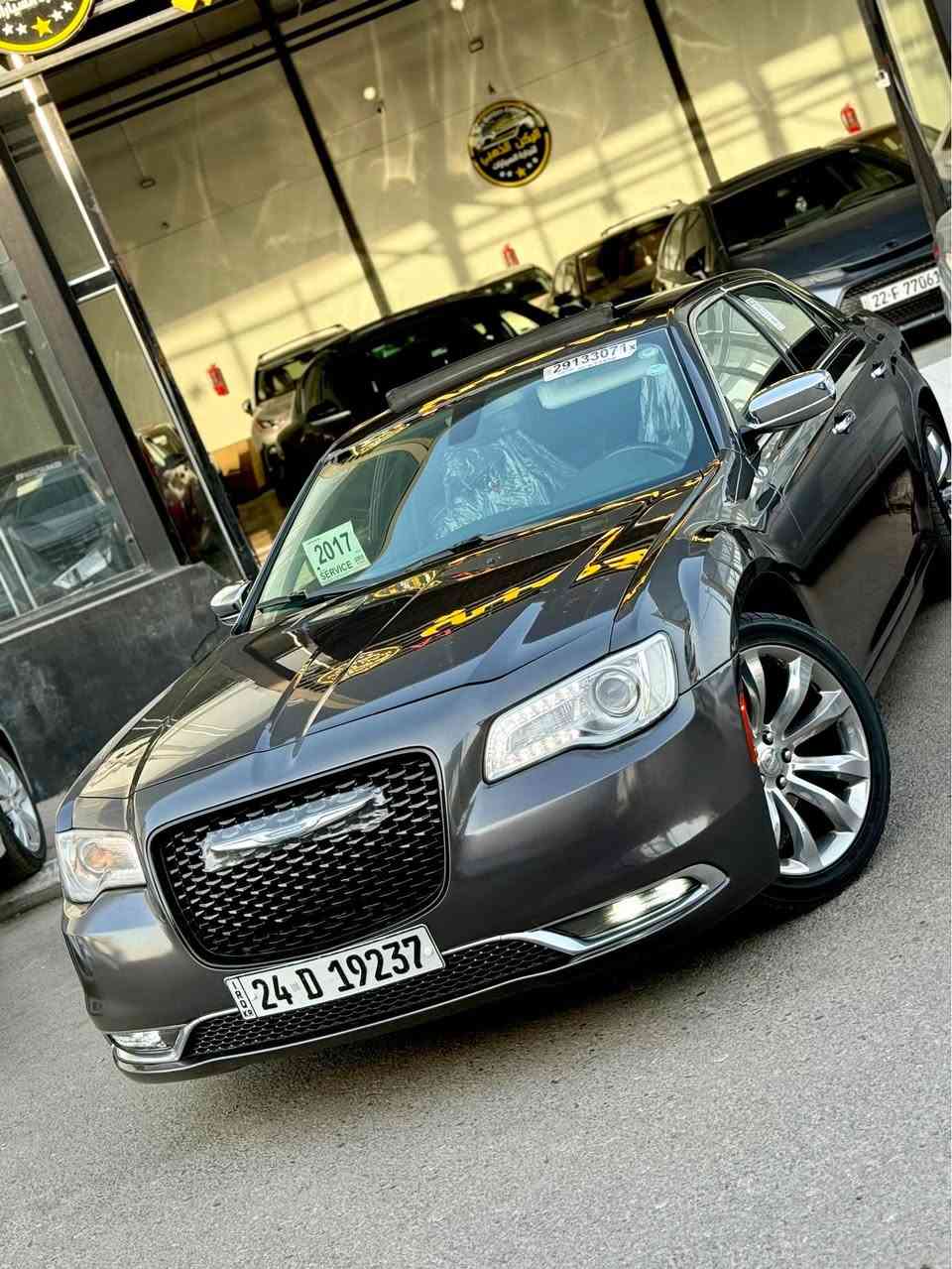 السلام  عليكم ورحمة الله وبركاته

‏‎‏‎       ——— للبيع  ———
🔥🔥🔥🔥225$🔥🔥🔥🔥
كرايسلر اوباما   — Chrysler Obama

‏‎‏‎وراد امريكي —  بدون ايرباك   

‏‎‏‎الموديل           — 2017 

فئة.                 — 300C 

حجم المكينه   — 3600/ V6

‏‎‏‎المسافه المقطوعه — 107 mil حقيقي شرط 

‏‎‏‎حاله السياره. — بدون صبغ السياره بدون تبديل 
مكان تعديل بارد فقط سياره كفاله عامه 

‏‎‏‎المواصفات 

‏‎‏‎- بصمة تشغيل 

‏‎‏‎- بصمة أبواب 

‏‎‏‎-تشغيل عن بعد 

- فتحة سقف ( بانوراما ) 

‏‎‏‎-ترحيب عند الاقتراب 

‏‎‏‎-كشنات جلد 

-كشنات تدفئة مع تبريد مع خزن 

- گير ماوس 

‏‎‏‎- رادار جانبي 

- شاشه ديجتال 

-برده خلفيه 

-حساس خلفي 
‏‎-رادار خلفي 

‏‎‏‎-شاشه كبيره تدعم نظام الأبل كار باي ونظام الاندرويد 

‏‎-تدفئة ستيرن

‏‎-اوتو هولد 

‏‎‏‎-كشنات تدفئة 

‏‎‏‎- ستيرن بحركه كهربائيه 

‏‎‏‎- تبريد مركزي 

‏‎‏‎- بگ لايت LED 

- ليد نهاري 

‏‎‏‎-كرسي السايق بحركة كهربائيه 

‏‎‏‎-تحكم ستيرن جهتين 

‏‎‏‎-تحديد سرعه 

‏‎‏‎-مانع انزلاق 

‏‎‏‎-كامره خلفيه دواره 

‏‎‏‎باقي المواصفات المعروفه 

‏‎‏‎السعر         225$ 🔥🔥

‏‎‏‎رقم السياره    —دهوك شرط التحويل 

‏‎‏‎موقع  السياره — الموصل/ جانب الايسر مدينه المعارض الجديده
معرض الركن الذهبي 

‏‎‏‎للأستفسار.     — *********** - *********** موصل, نينوى
