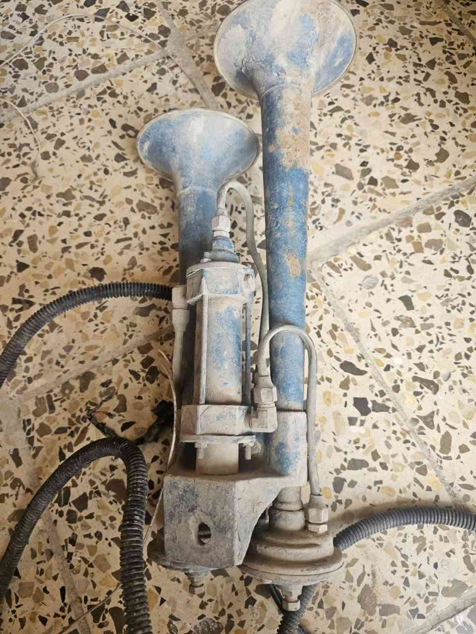السلام عليكم أغراض واقيات زوج جدد ودسكات ممشدوده عدد ٦ دسك مال مان يرهم العربه الأوربي وطوافه كاز مال رينو وفلتر مال اكتروس هو والجامه وبوش سبرنك مال مان اماميه وفلتر سكانيا وكيبل مال عربه سكانيا مكاني بغداد ***********
