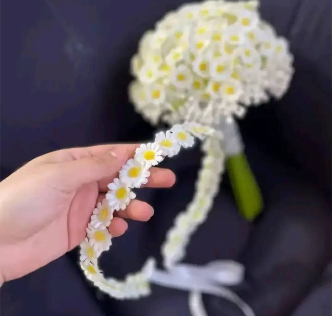 مسكة تخرج • ورد طبيعي • ورد اصطناعي