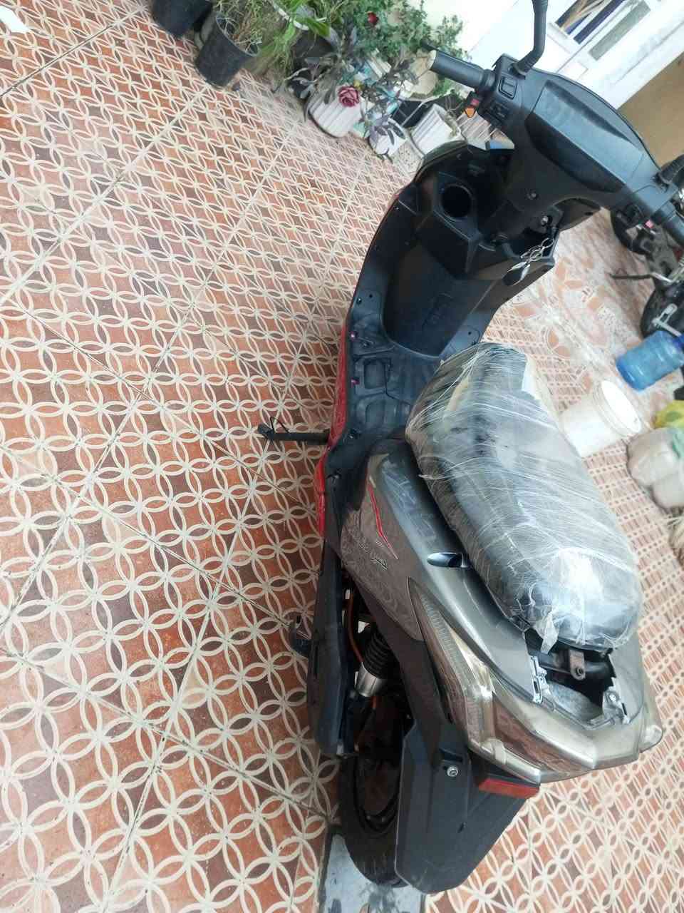 دراجة سكنس شحن مابيه اي نقص موديل 25  بطاريات كبار 6 على فحص. سعر 600 وبيه مجال مكاني ديالى بعقوبة التحرير ***********

