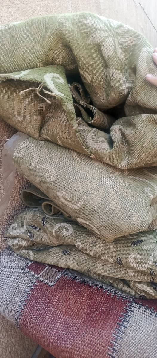 السلام عليكم.. للبيع كاربتات شلعه وحده كلها ب 30 الف قفل مكان تكريت.. للتواصل ***********
