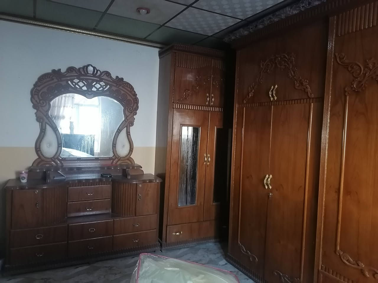 السلام عليكم قرفه للبيع خشب ثقيل السعر مناسب
التواصل عل رقم***********
