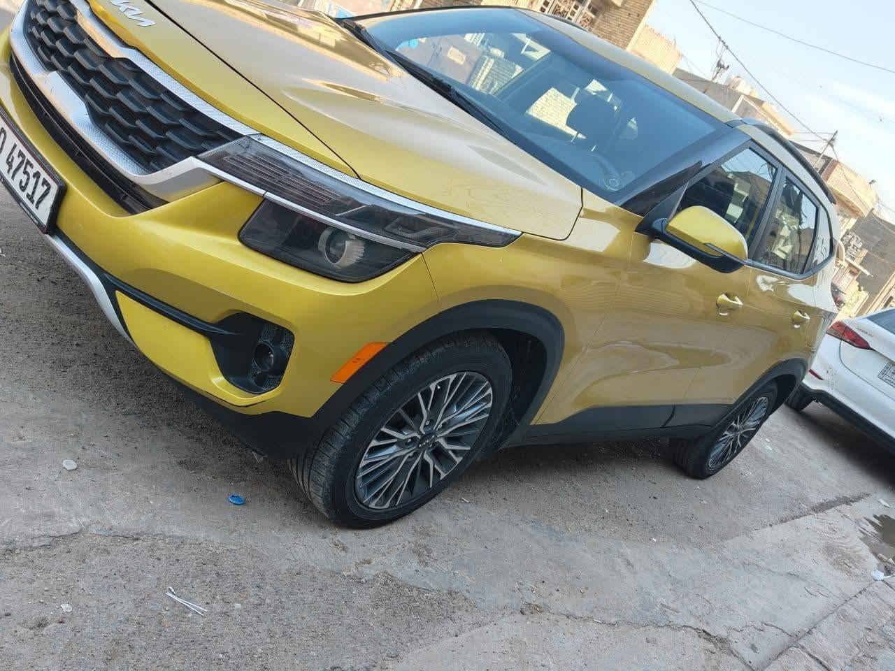 كيا سليتوس 2023
اللون المميز 

وارد امريكي 
محرك 2000دوش 
رقم بغداد الجديد الإنكليزي 

المواصفات 
ثلاث انضمه قياده 

مانع انزلاق 

رادارات جانبيه 

لايت زنون 

اشاير ب المري 

تدفئه كشنات 

مثبت سرعه 

نضام الايكو الاقتصادي 
وبعد ببها مواصفات 
 حادثهه كلش خفيف والسياره ليبل واحد 
وصور الحادث ويه المنشور 
السيارة  مكانه بغداد نقاطع الدرويش 
***********

السعر158وبيهه مجال
