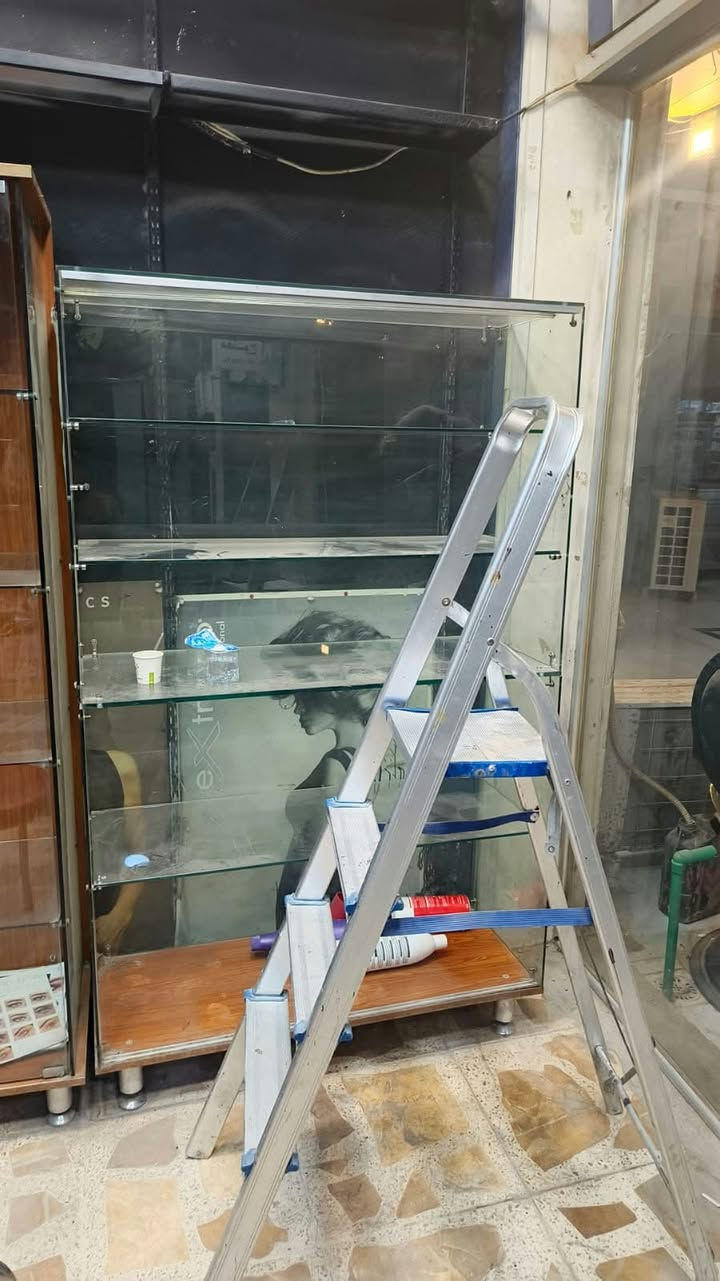فاترينات للبيع • مقاسات بكل صورة • بغداد كرادة داخل