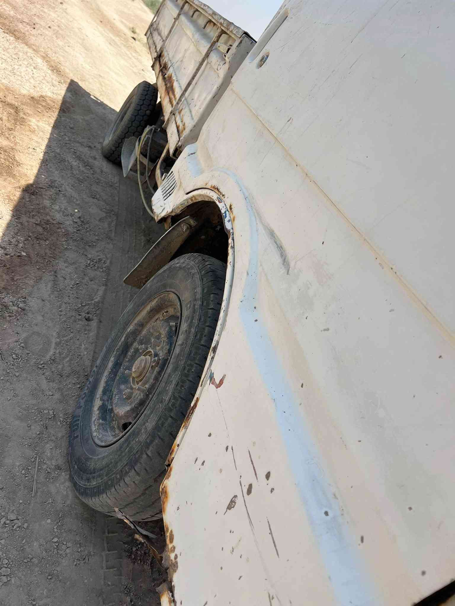 السلام عليكم كيه بنكو موديل 96
بدون مداور متداور اسياره كير محرك اكسن كفاله عامه 

تخم تاير جديد دينمه جديده باتري جديد سلف شادله كارتون 

بيه حصت كاز من اي محطه تفول السياره مكفوله سرقه وعشاير السعر 18وبيه مجال كلش قليل مكان سياره بابل الحمزه الغربي للستفسار اتصل ***********
