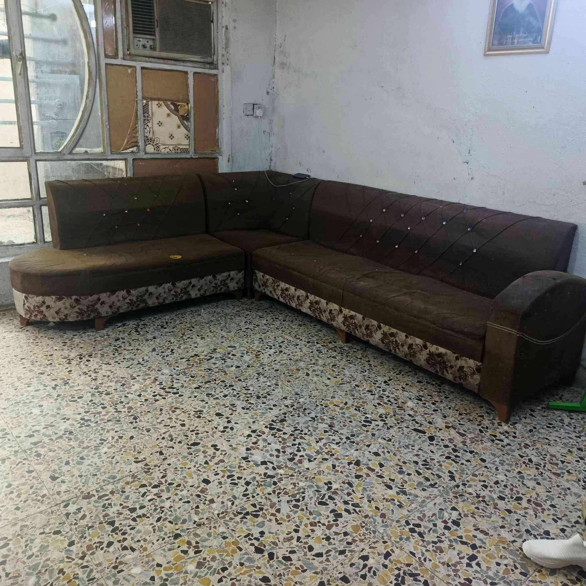 كنب • مع المفرش • عيب بسيط