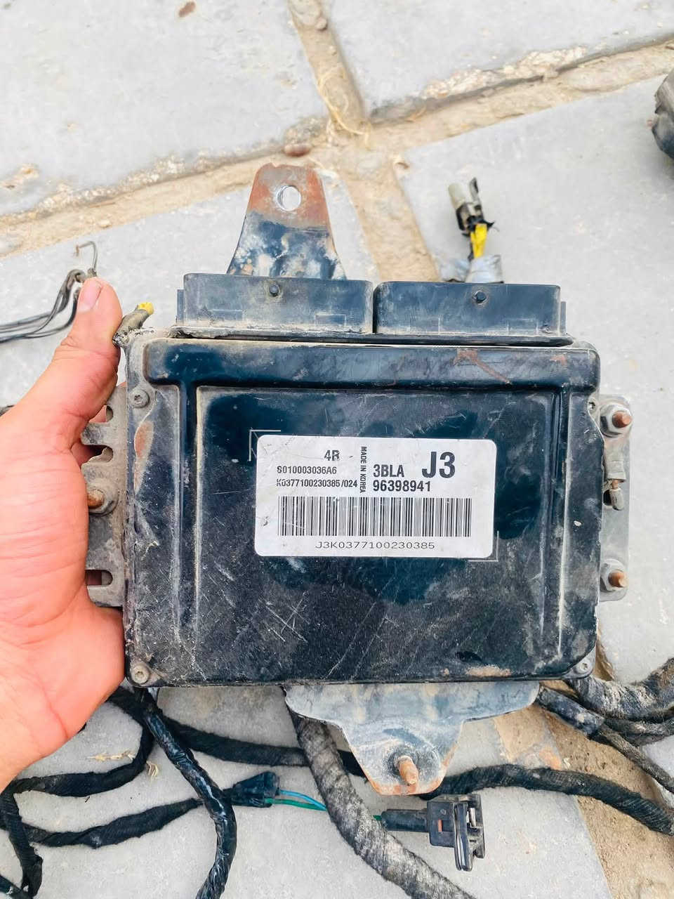 ضفيره هيه والعقل اوبتره كير عادي واجويترات مال الشركه اثنين السعر تصال علي الرقم ***********
