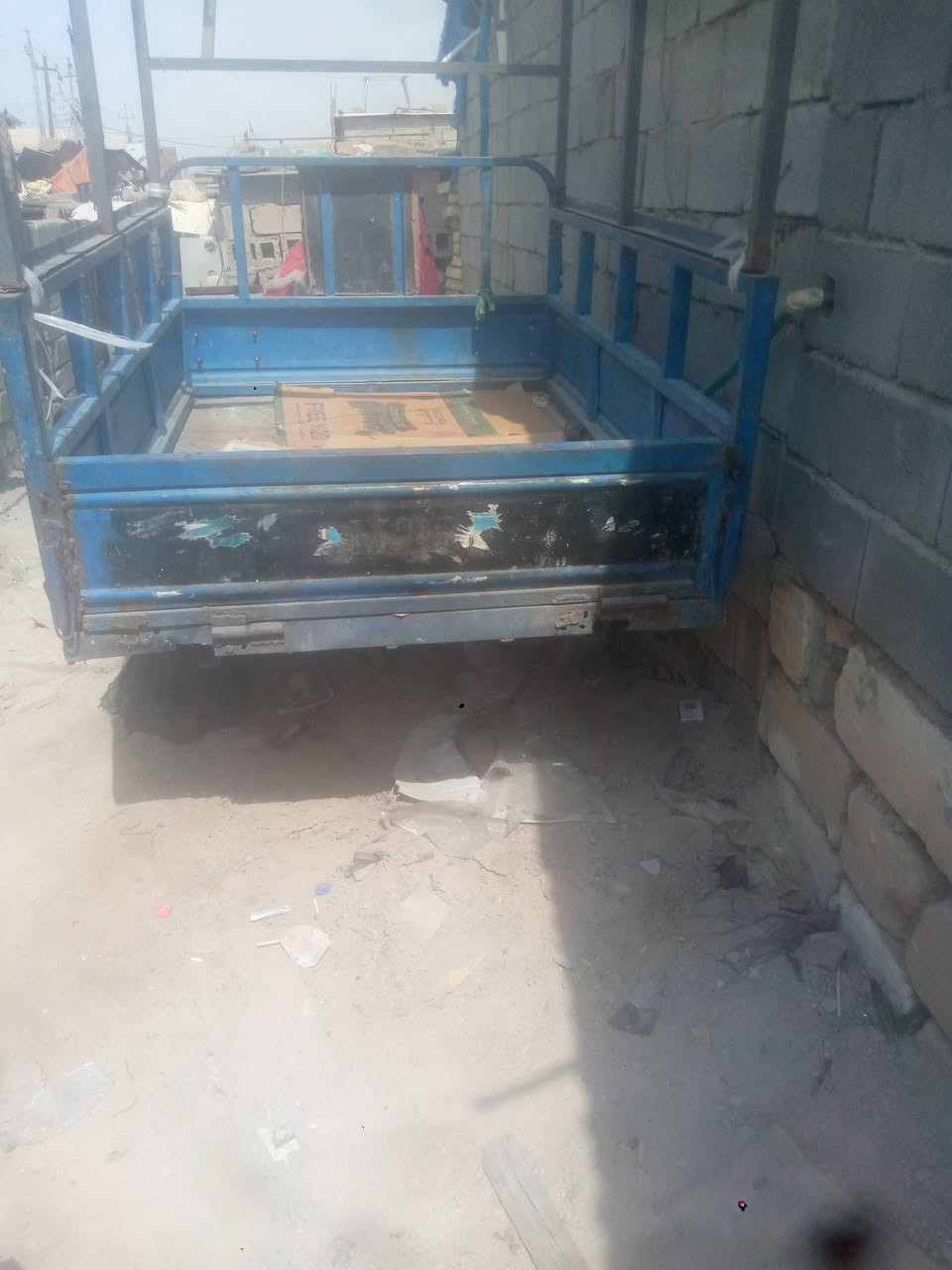 ستوته لبيع وراق متيار متروكه شغاله  لسعر 700 لمكان بصره قبله بيه لحيم مثل ما واضح بل صوره ***********
