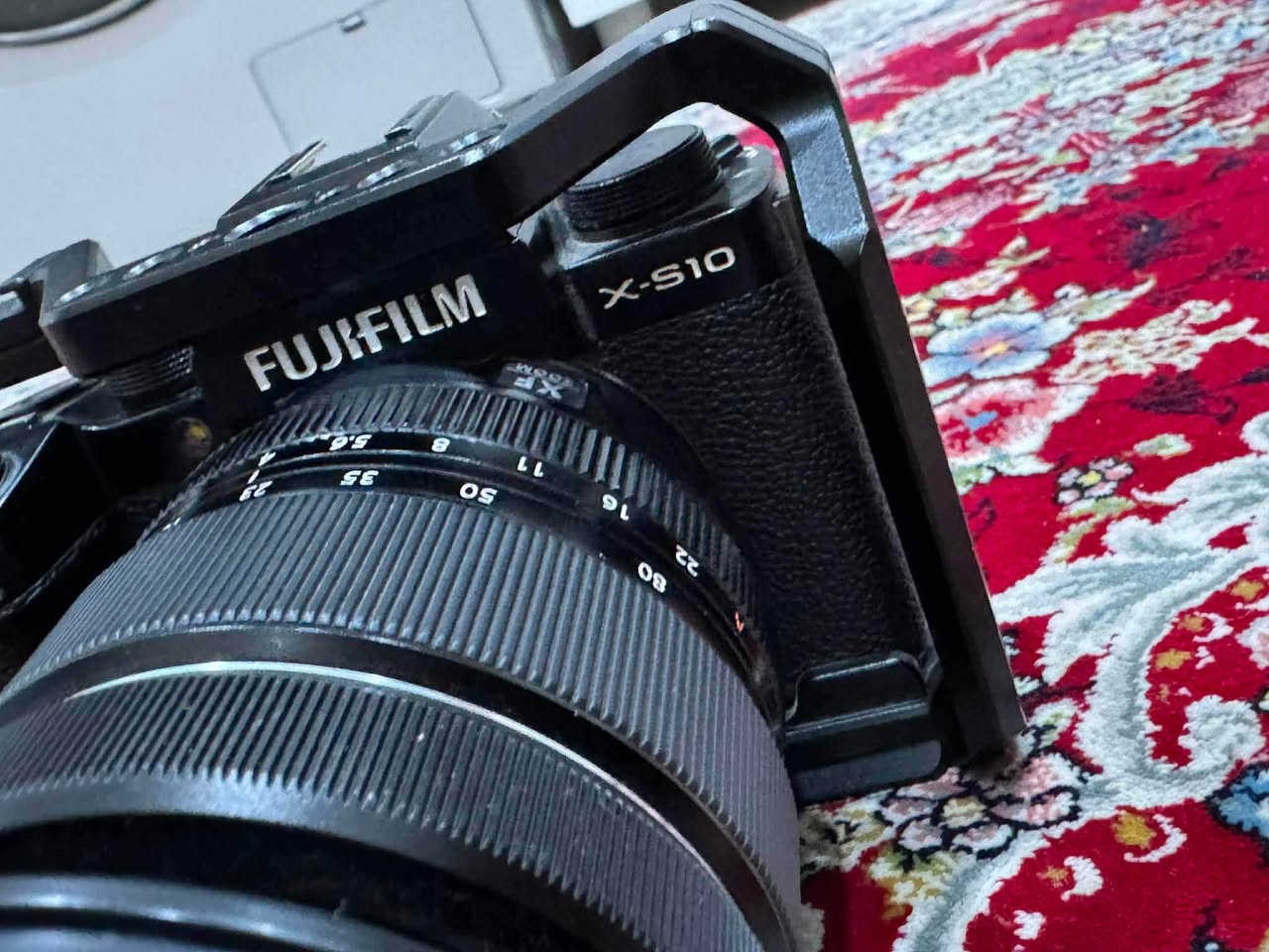 📸 للبيع كاميرا وعدسات Fuji بحالة ممتازة، مناسبة للتصوير الاحترافي والبورتريه والفيديو غنيه عن التعريف سعر الكلي 16 ورقه 

كامره Fuji body 
 عدسه F1.2 

عدسه 23m F1.4

عدسه 16-80 F4

عدسه 18-55 

 هاذ رقمي ***********
شخص ايحب ايراسلني بخدمته 
توصيل موجود  الكامره موجوده بسلمانيه
