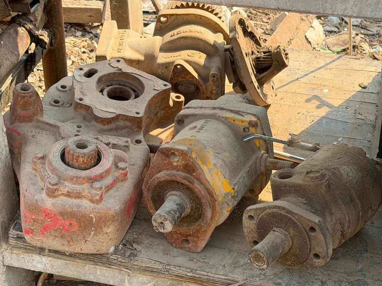 قطع غيار اتيكو والبي تفصيخ صور القطعه ودزها مكاني بغداد التاجي جسر المصابيح للاستفسار ***********
