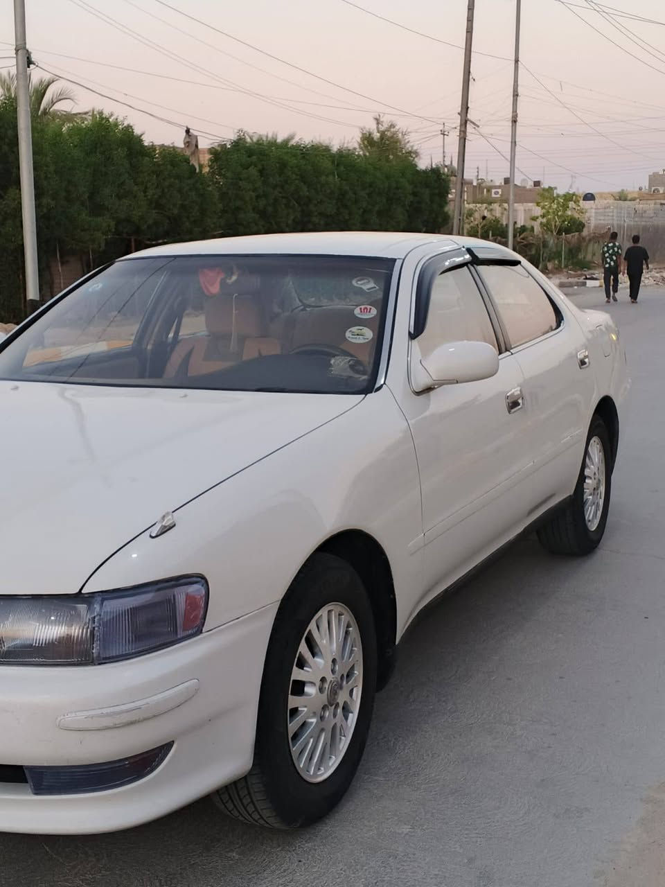 سلام عليكم للبيع كرسته 1993 
محرك 2500 مكفوله من الضربه والكص ونقل جثه والعيب الشرعي سياره نضيفه 
السعر 64 الشراي يتصل.***********
