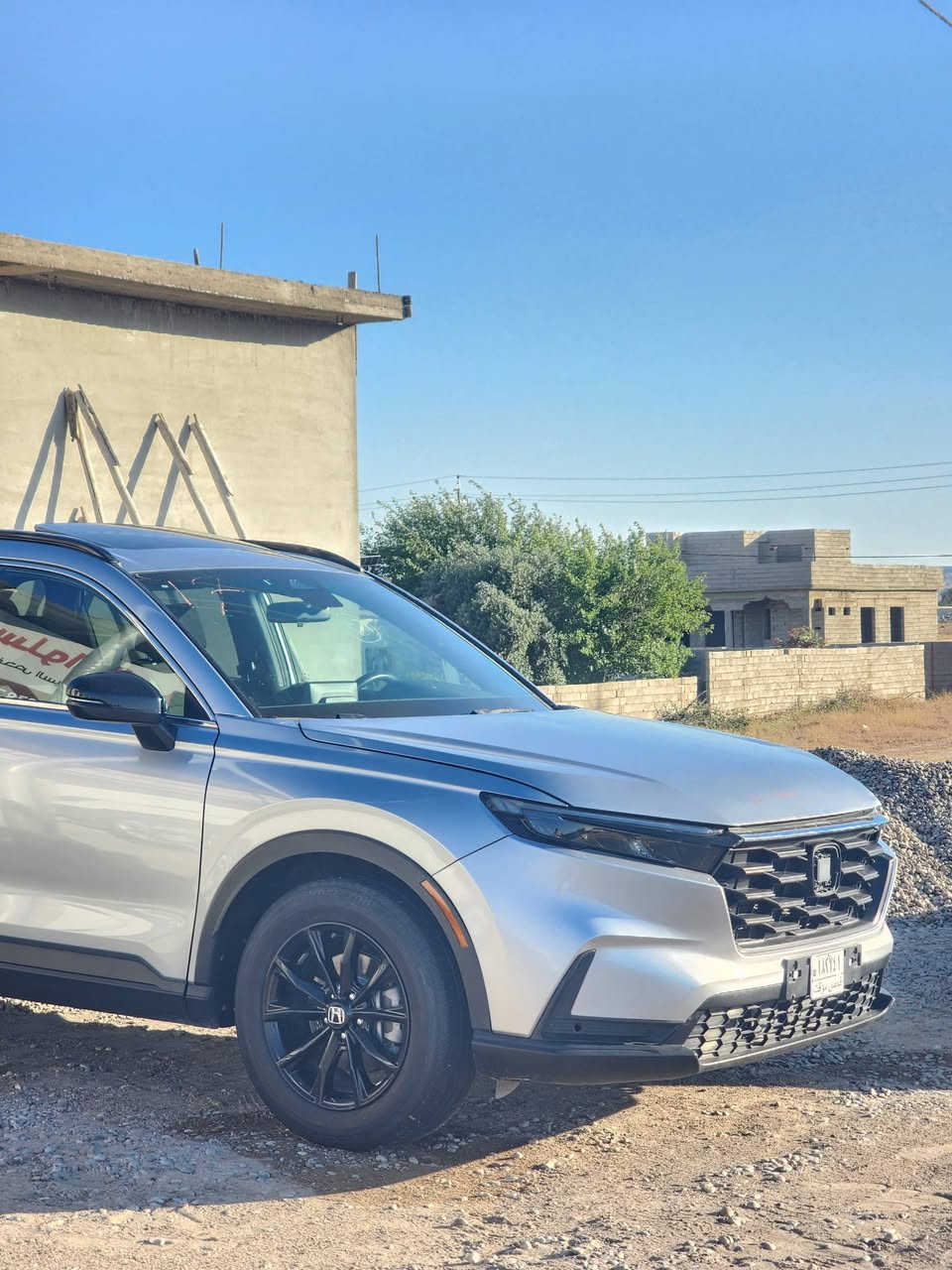 HONDA CR-V SPORT HYBRID 2024                              
حرة معفي من الرقم 
فتحة + بصمة 
ماشية 28 الف ميل 
حادثها چاملغ وباب جهة سايق مبدلات تجاري بدون دواخل
 وصورة الحادث موجودة مع الصور 
المكان الفلوجة 
السعر 194 وبيها مجال 
للاستفسار الاتصال ***********
