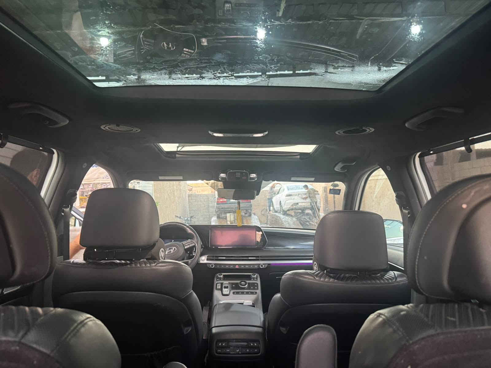 هيونداي بلسايد كلكرافي 24
مكلف بالنشر حبايب
‏Hyundai Palisade, Calligraphy
كلكرافي تجي اعلى فئة بالبليسايد فول مواصفات 1/1 
ماشية 21 الف ميل فقط  محرك 6 سلندر 3.8L 
السيارك  رقم شهداء بعد الها سنه وشويه حاظرين لاي ضمان 

المواصفات : بصمة ، تشغيل عن بعد ، بصمة ابواب 
،بانوراما  فتحتين سقف ، سماعات هارمن كاردن ، رادار امامي جانبي عدد 6 ، حساسات امامي خلفي ، شت كامرات 360 درجة ، كشنات الامامي خزن ميموري.  جميع الكشنات كهربائي و تدفئة و تبريد ، كشنات جلد ، كشنات Vip منفصل ، بردات جانبية ، تبريد مركزي امامي خلفي منفضل التحكم ، تحكمات ستيرن ، شفتات ، كروز سرعة و سياقة ذاتية بالكامل ، تدفئة ستيرن ، مري هيتر ، صندوق كهربائي ، خمس و ضعيات قيادة ، ويل كب 20 ، اوتو هولد + نقطة عمياء *•+ اوتو بريك ، هاند بريك بصمة ، مثبت سرعة ، شحن لاسلكي ، ، شاشة كبيرة ديجيتال ، كشن السايق مساج ، دادة شو امامي بلدشبول ، تقديم و ترجيع السيارة عن طريق البصمة ، منفذ type-c , و بعد بيها هواي مواصفات ، 
السيارة جاهزة  

مكان السيارة حله 

  بشرط 
ضرر السياره دعاميه  الامامية 
بدون دواخل شرط كير و محرك بشرط 
صور الحادث  بالمنشور

للتواصل : اتصال او واتساب ***********
