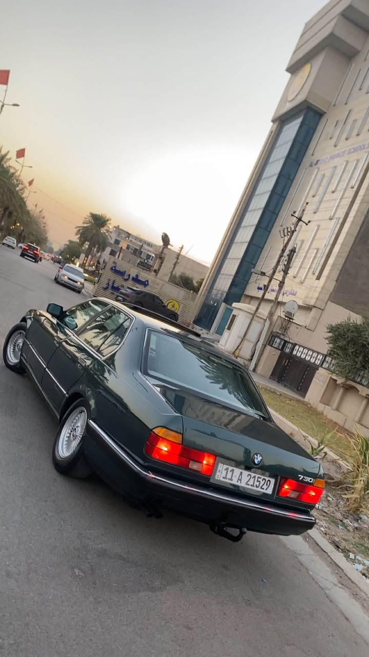 للبيع Bmw730 
موديل ٩١ رقم بغداد الانكليزي باسمي تحويل مباشر هزه جديده 
سياره محرك ٣٠ اصل ٦ سلندر 
محرك كير شغال ١٠٠/١٠٠
حداديه جديده امامي خلفي 
تبريد شغال ثلج شرط ويه السويح 
موصفات 
كمبيوتر دبل جكمجه 
سلايد رووف طكيتن 
كشنات جلد كهرباء 
بطاين صاج ملكي 
برده خلفيه كهرباء.
مرايه وسطيه كهرباء 
هوك خلفي 
زراك امامي 
ويل شعاع وتخم تاير جديد 
سياره جديده بمعنى الكلمه وعليها ادامه كامله بدون اي نقص مال جناي  
السعر 68$ 
مكاني السيديه حي الاعلام 
للاستفسار الاتصال على الرقم ***********

