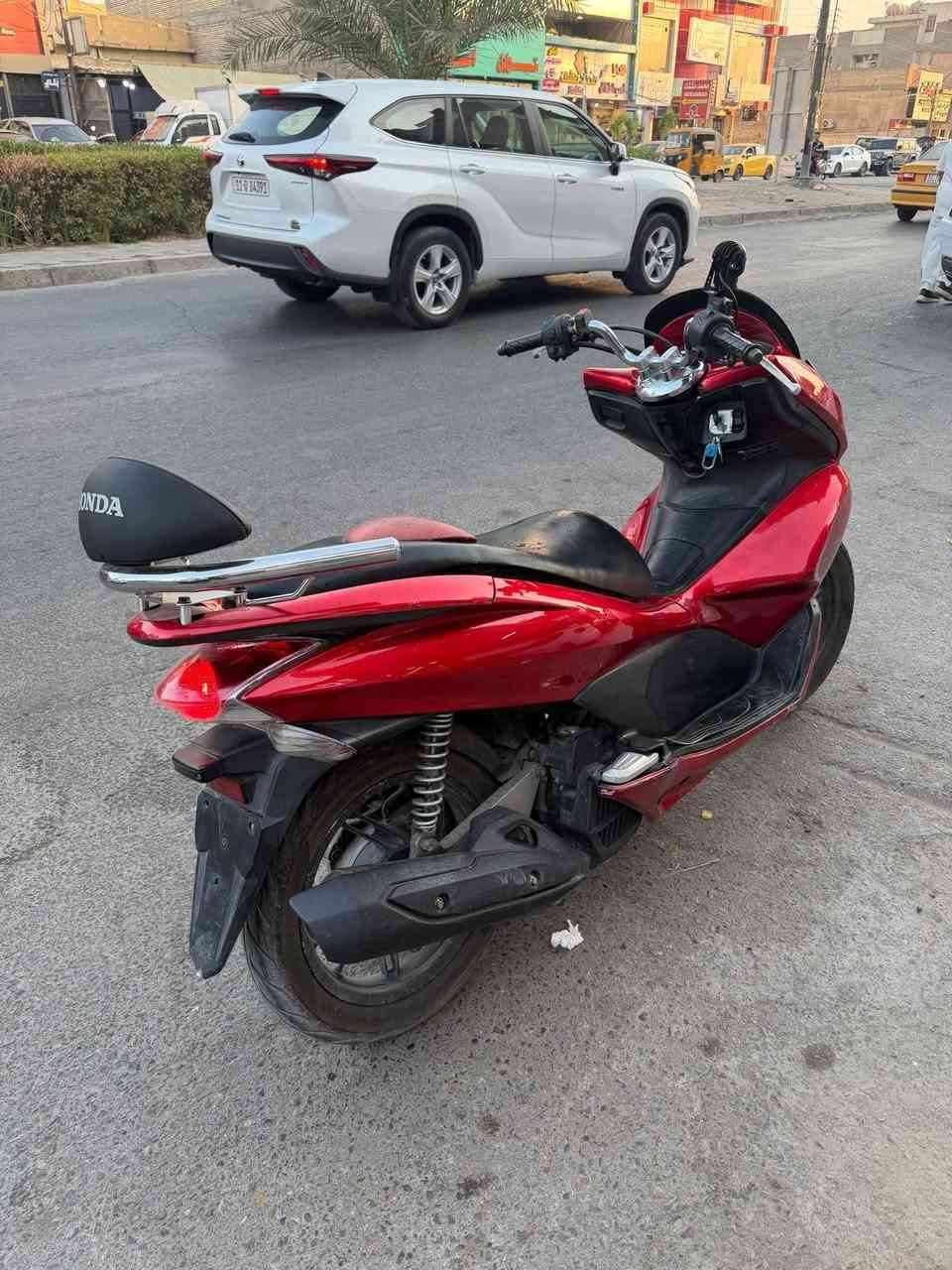 دراجة( pcx جيل الاول) للبيع
دراجة شلعه معدل كهربائيات كلهه شغاله
دراجة بلادية
أي نقص مابيها فقط استان التعليك 
جيب فيتر وتعال افحص
العنوان بغداد البنوك 
السعر 1250 الف
 *********** واتساب
