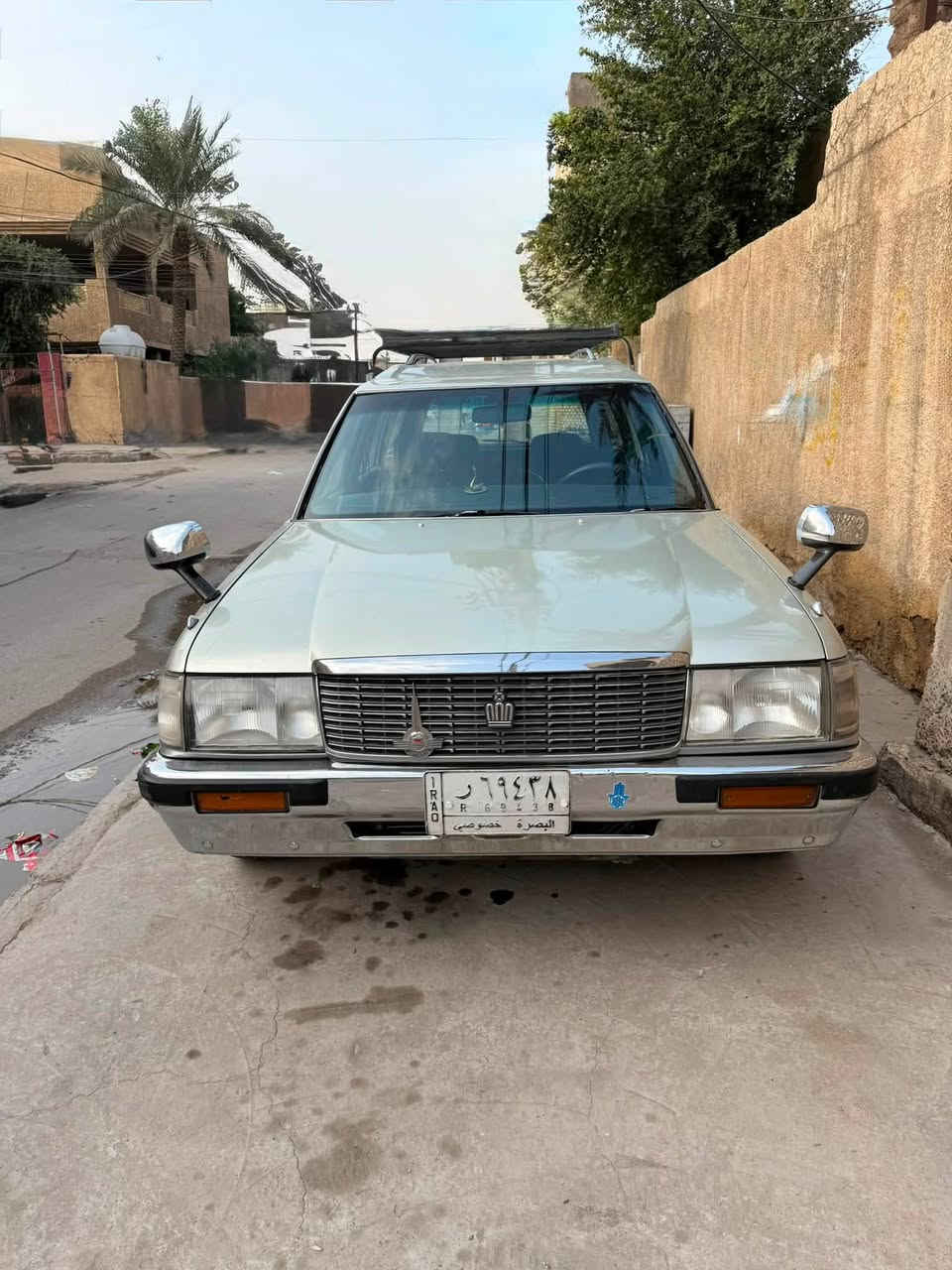 سلام عليكم كراون ستيشن للبيع مديل 2000
رقم بصرة مشروع وطني كير ومحرك بطة مكفول
سيارة تعمير بل كامل صبغ للجمالية حدادية جديدة 
تخم تاير جديد سعر 55 ورقة بيهة مجال 
ستفسار اكثر ***********
