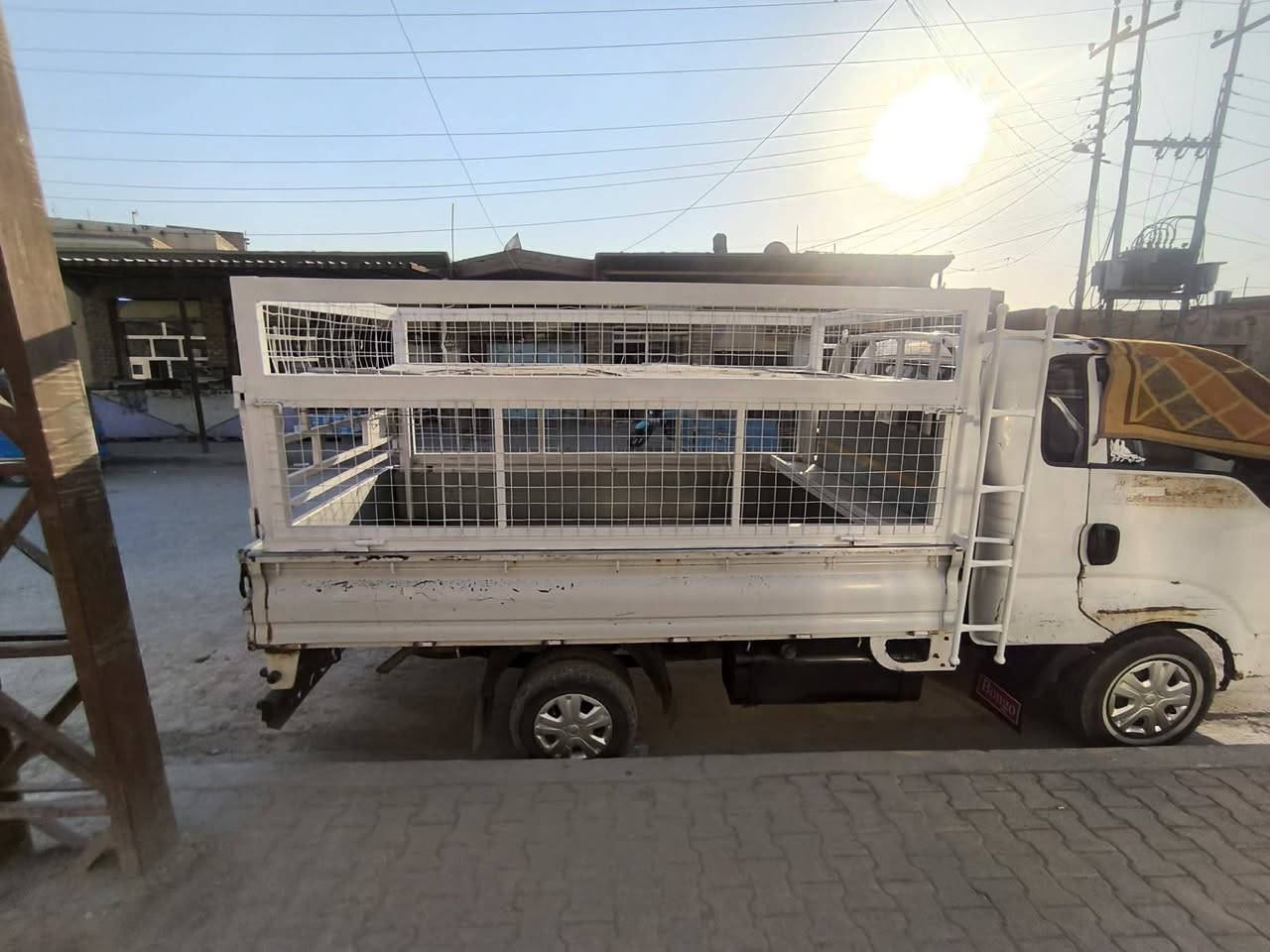 سلام عليكم  محجر تسكام كامل السعر 350 وبي مجال للطيبين مكاني بابل القاسم  رقمي ***********
