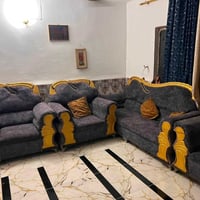تخم • ١٠ مقاعد