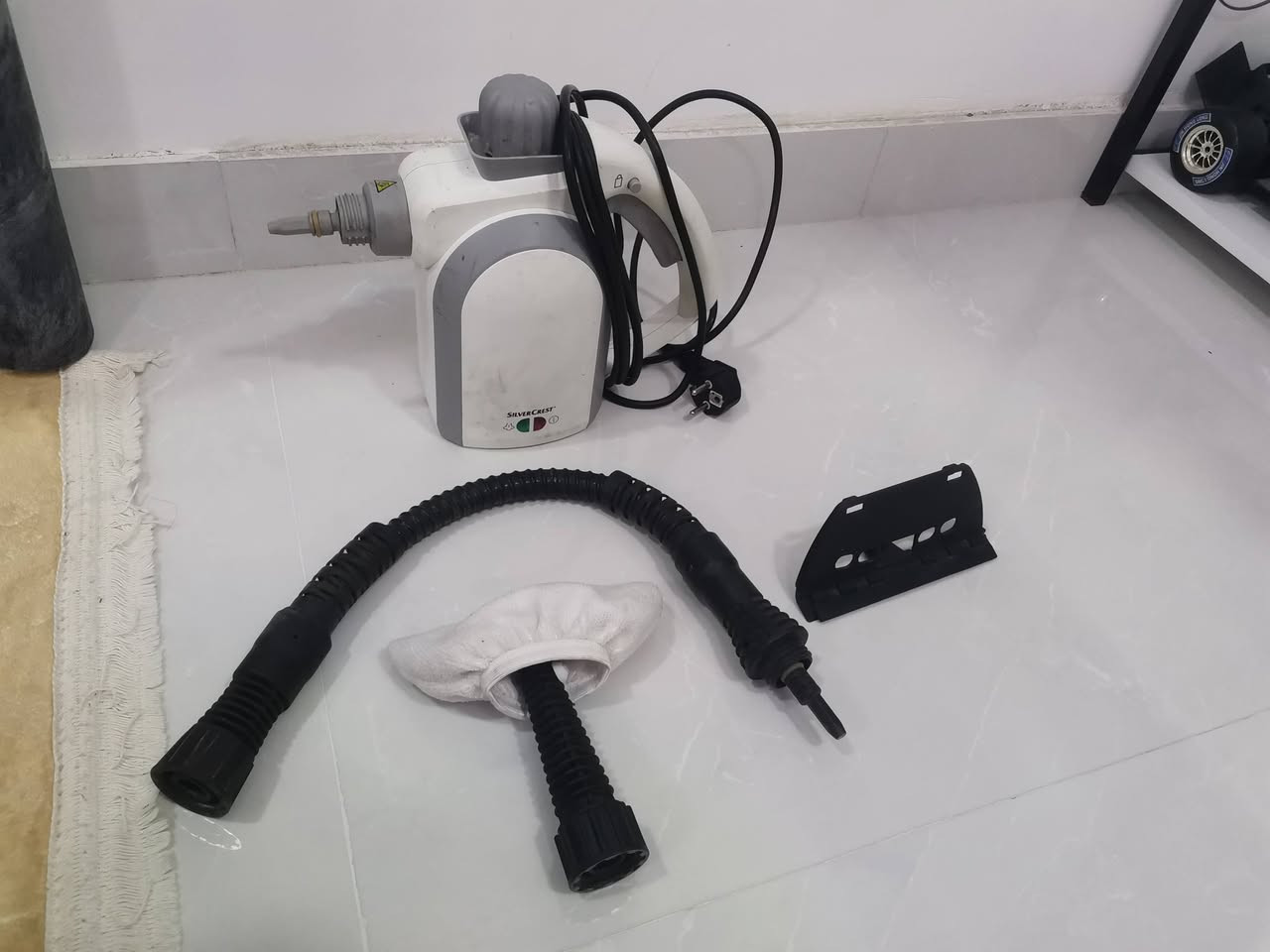 جهاز تنضيف بخاري شغال قيم وأخذ اي استفسار *********** واتساب.
