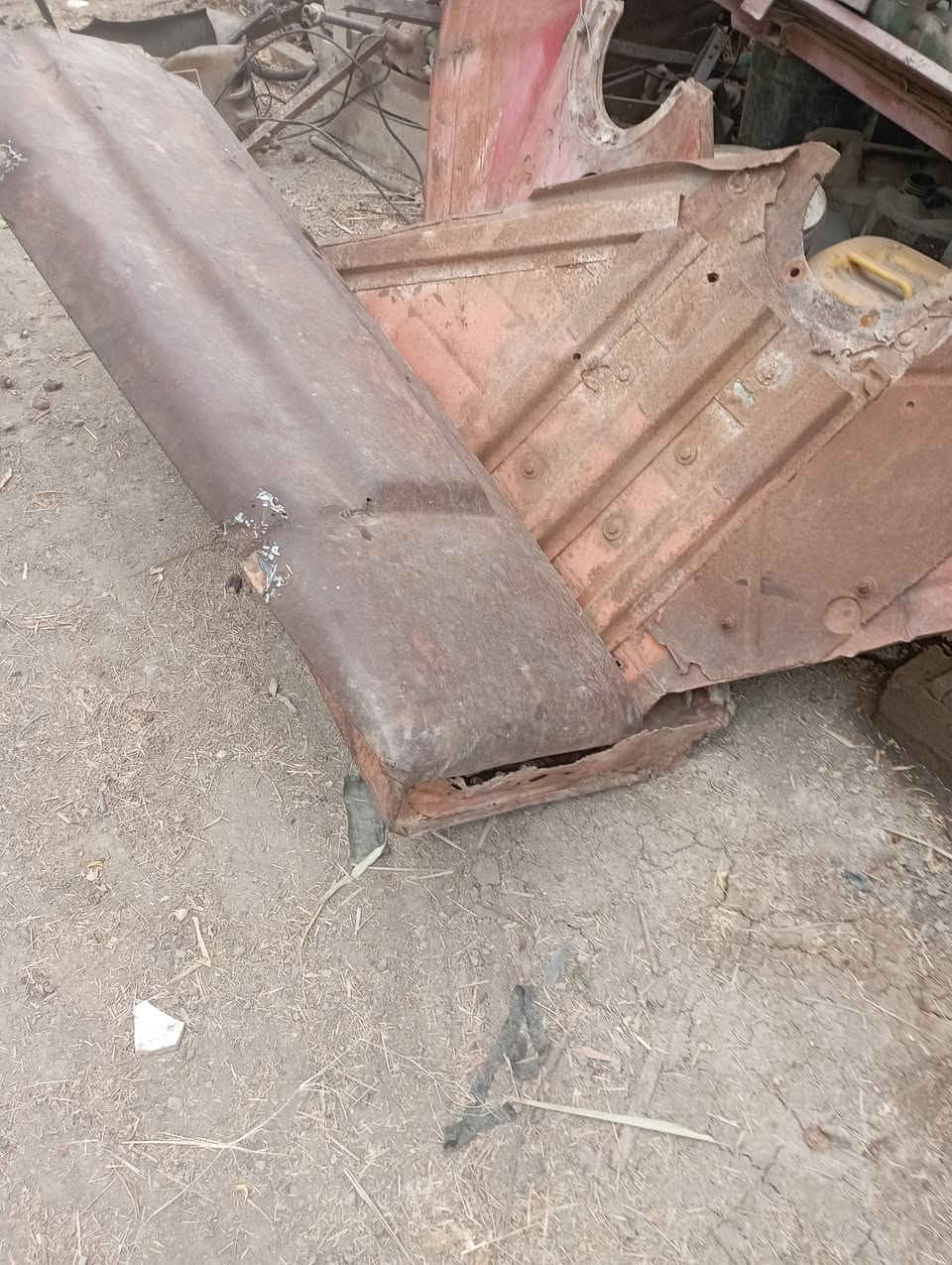 سلام عليكم البيع عنتر موديل 86كير محرك مكفولة بور بريك دهن مكان بابل جبله ***********
