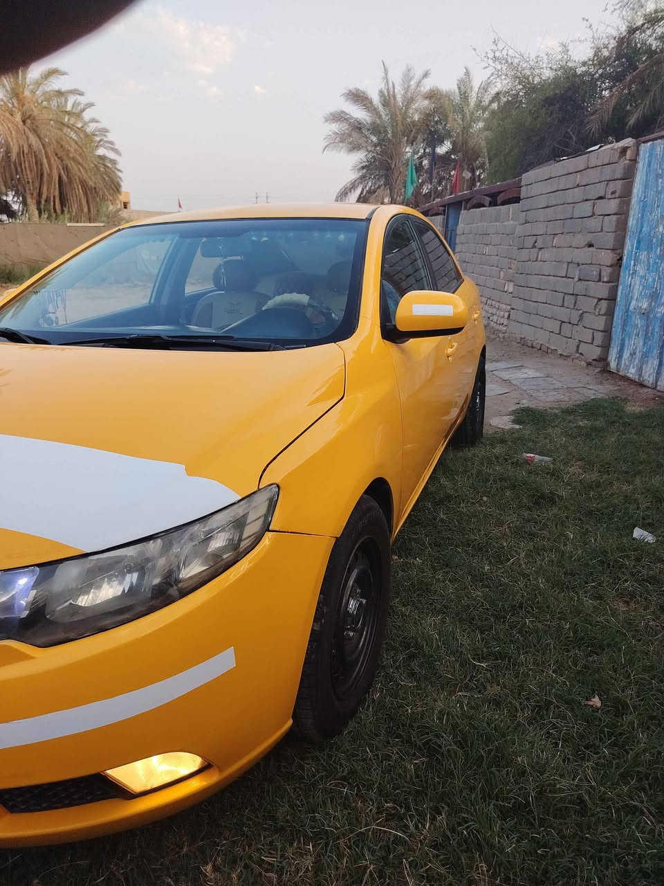 سلام عليكم
سيراتؤ  2012 بسمي تحويل ثاني يوم
سعره ٨٥ بيه مجال قليل حك الجيه
تخم تاير جدد
تبريد جديد
مكينه جديده
*********** Singapore
