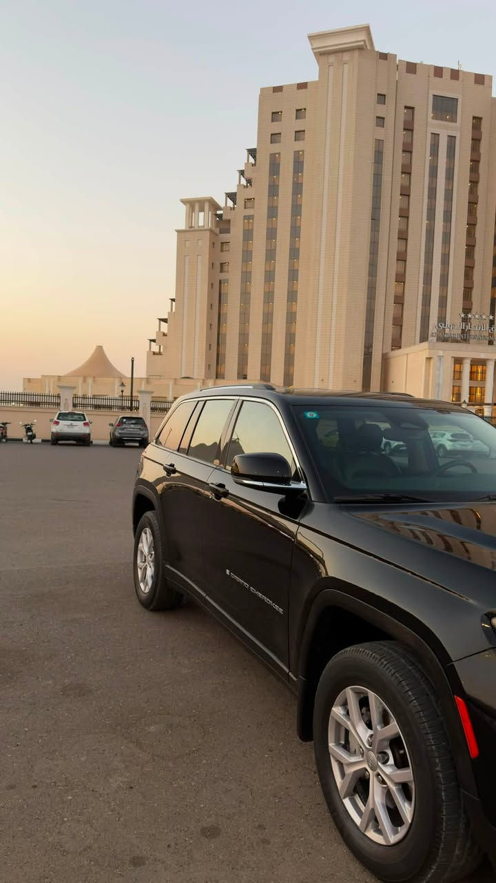 🚙 للبيع جيب جراند شيروكي – الشكل الجديد 🔥
🔹 الموديل: 2022
🔹 الفئة: Limited
🔹 المحرك: 3.6L
🔹 5 ركاب
🔹 فول مواصفات ما عدا الفتحة
🔹 كشنات جلد مع تدفئة وتحكم كهربائي
🔹 تحكم بوضعيات القيادة
🔹 خزن ميموري للراكب
🔹 رادارات أمامية وخلفية
🔹 السيارة بدون إيرباك وبدون تبديل
🔹 الصبغ فقط نص الجاملغ + ربع الصندوق
🔹 يوجد PDR بسيط بالباب
🔹 السيارة جاهزة للفحص 🔍

💰 السعر: 29,500$

📍 مكان السيارة: الرمادي / بغداد
📞 للتواصل: ***********
