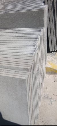 حياڪـــم اللـه شتايڰر درجه اولا وايضاً لدينا انواع الگــــــاشي المرمر...