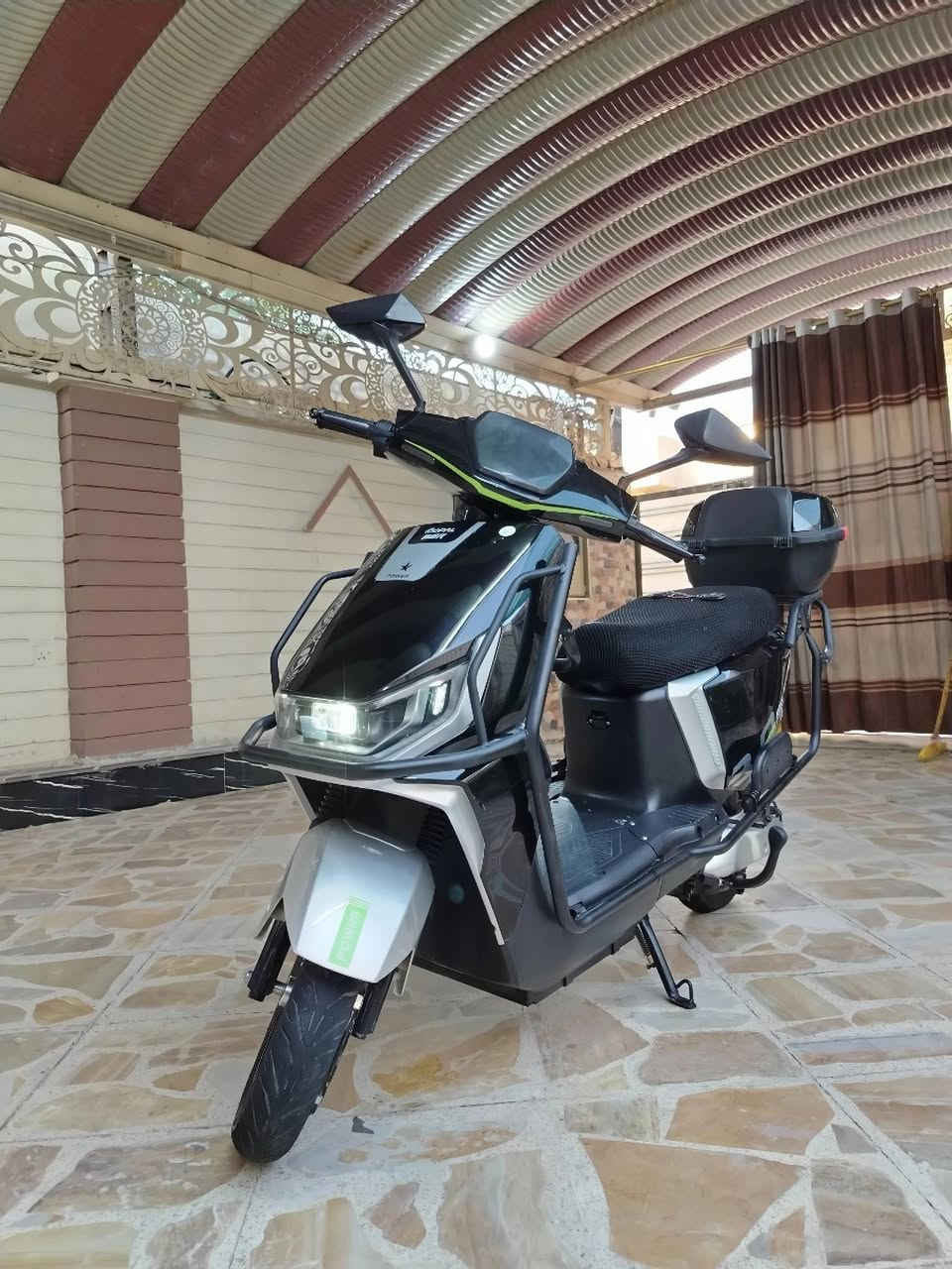 دراجه شحن • ٦ بطاريات • ابريكات هايدروليك