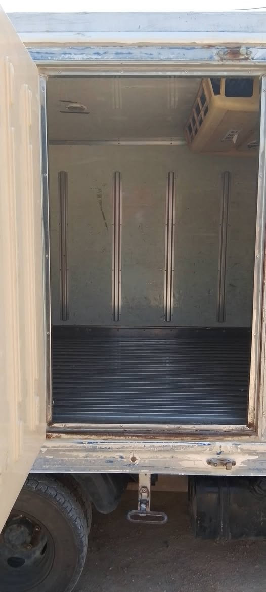 سلام عليكم عندي براد بنكو ٢٠٠٦ سياره حلوه ونضيفه سياره بسمي تحويل شوكت ماتريد مكينه جديده لاتبخير ولا تنقيص مفتوح ٣٠٠٠ سياره خير من الله بس تربيده وكف فجه قبل سبوع سياره معروضه ٧٠ ورقه  ***********
