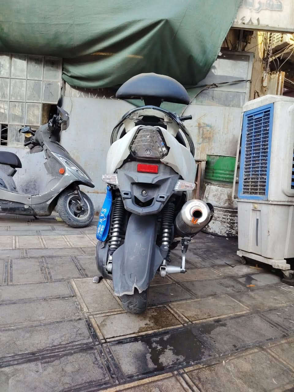GTR
للبيع المكينه برغي ما مفتوح بيه والدراجه انطيه الك شلعه تشك الكاع سعر 1250 وبيه مجال للطيبين مكان الدراجه بغداد الكاظميه رقم : ***********
