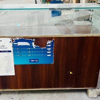 ميز  للبيع السعر 75 ملاحضه رجلين جدد بعدهن ماشادهن 😊 07722792573