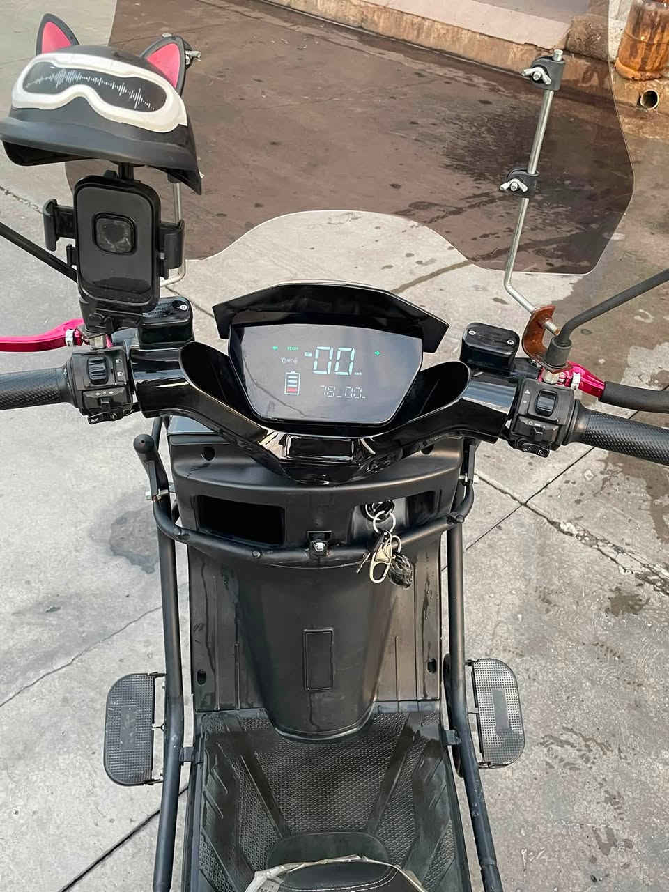 🛵 للبيع ماطور شحن كهربائي
🔋 البطارية: 40 أمبير

⚡ الفولتية: 72 فولت

🏍️ السرعة/المشي الحقيقي: 60 كم تقريباً

🔧 الملف: 3600 واط

📞 للاستفسار والاتصال: ***********(واتساب)

***********

الماطور جاهز للبيع، والجاد يتصل للاستفسار.

السعر ٦٥٠
