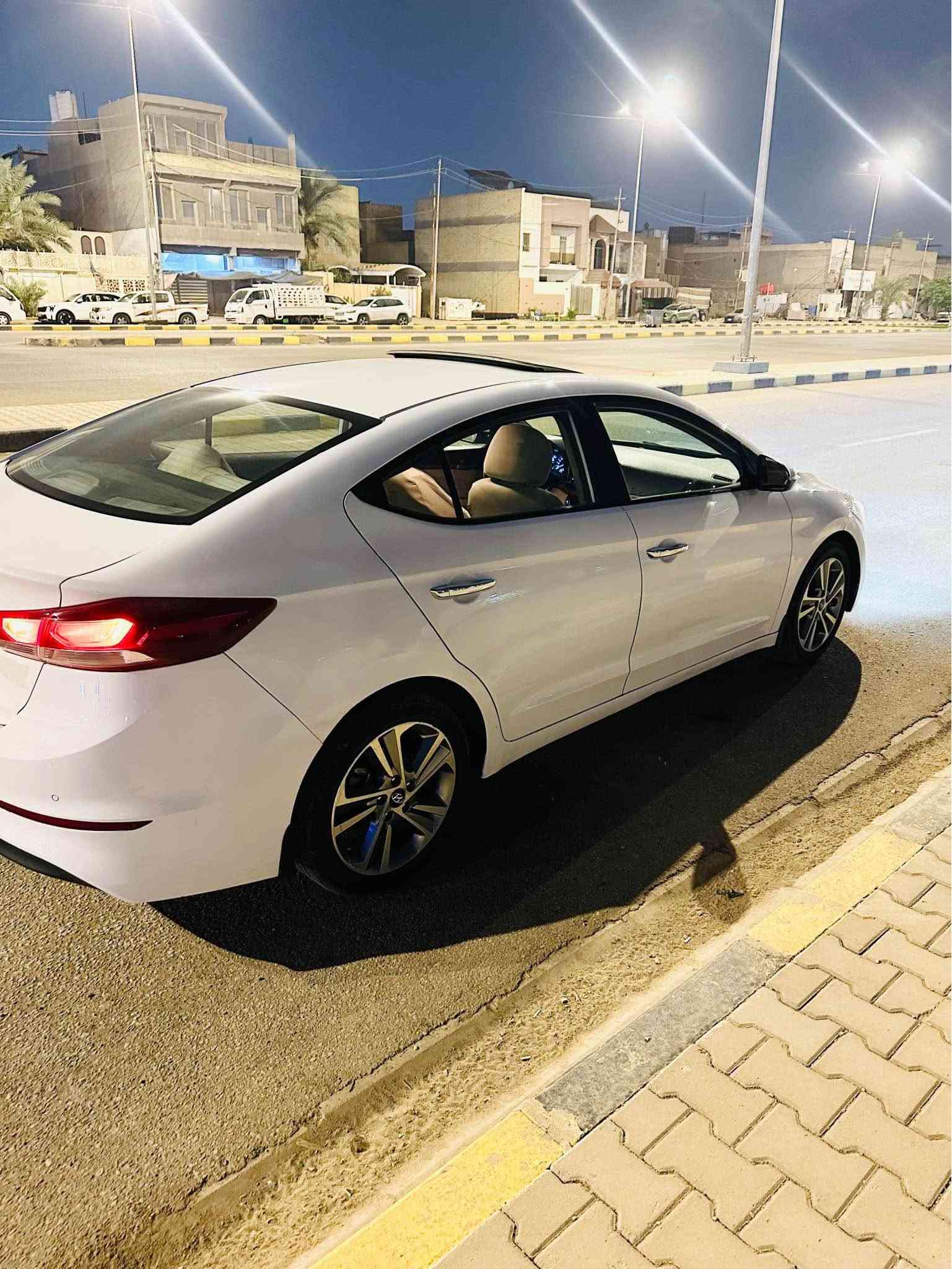 النترا • ٢٠١٨ • مكينة ٢٠٠٠