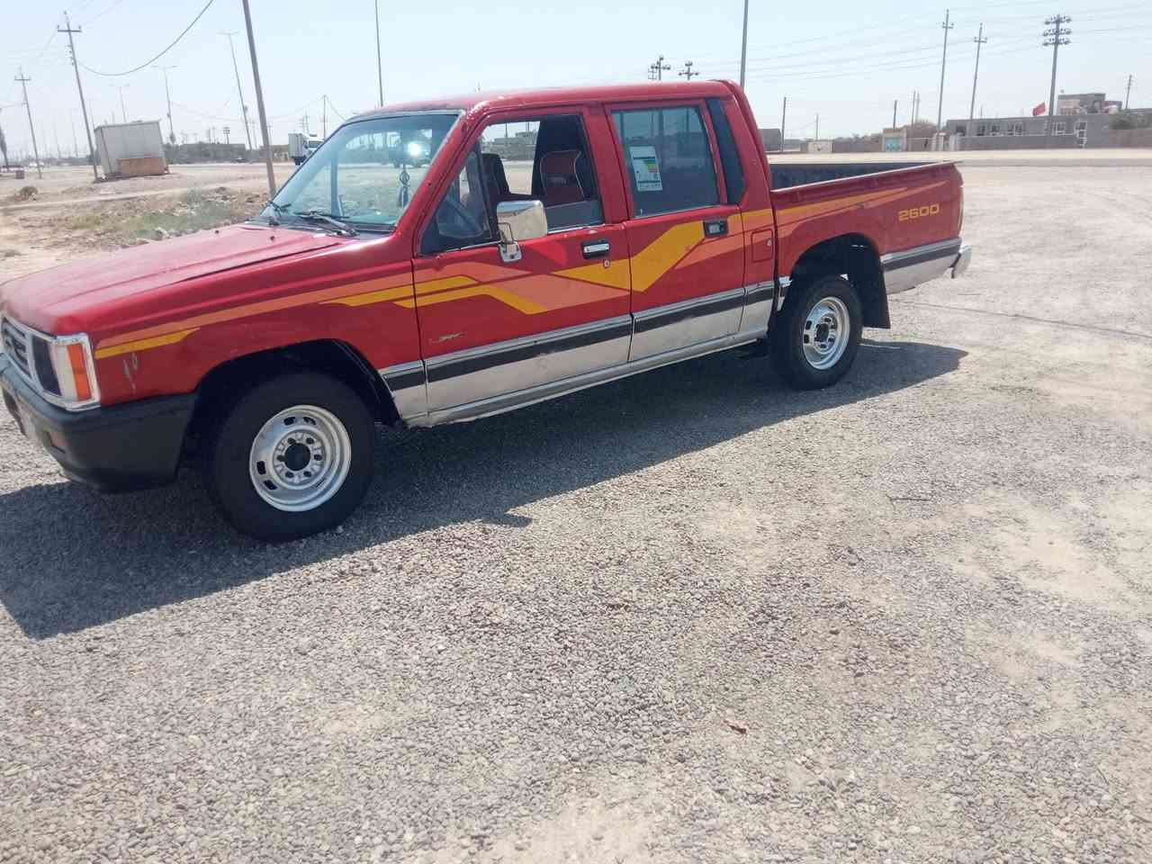 سلام عليكم بيكم مستوبيشي لبيع موديل 94 سياره جاهزه مكينه اربع ونجي كير عادي حداده جديد كهربائيه شغاله شاصي كفاله مكان البصره الدير الشافي  اتصال ***********
