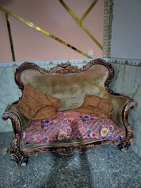 تخم • ٧ مقاعد • صوفا