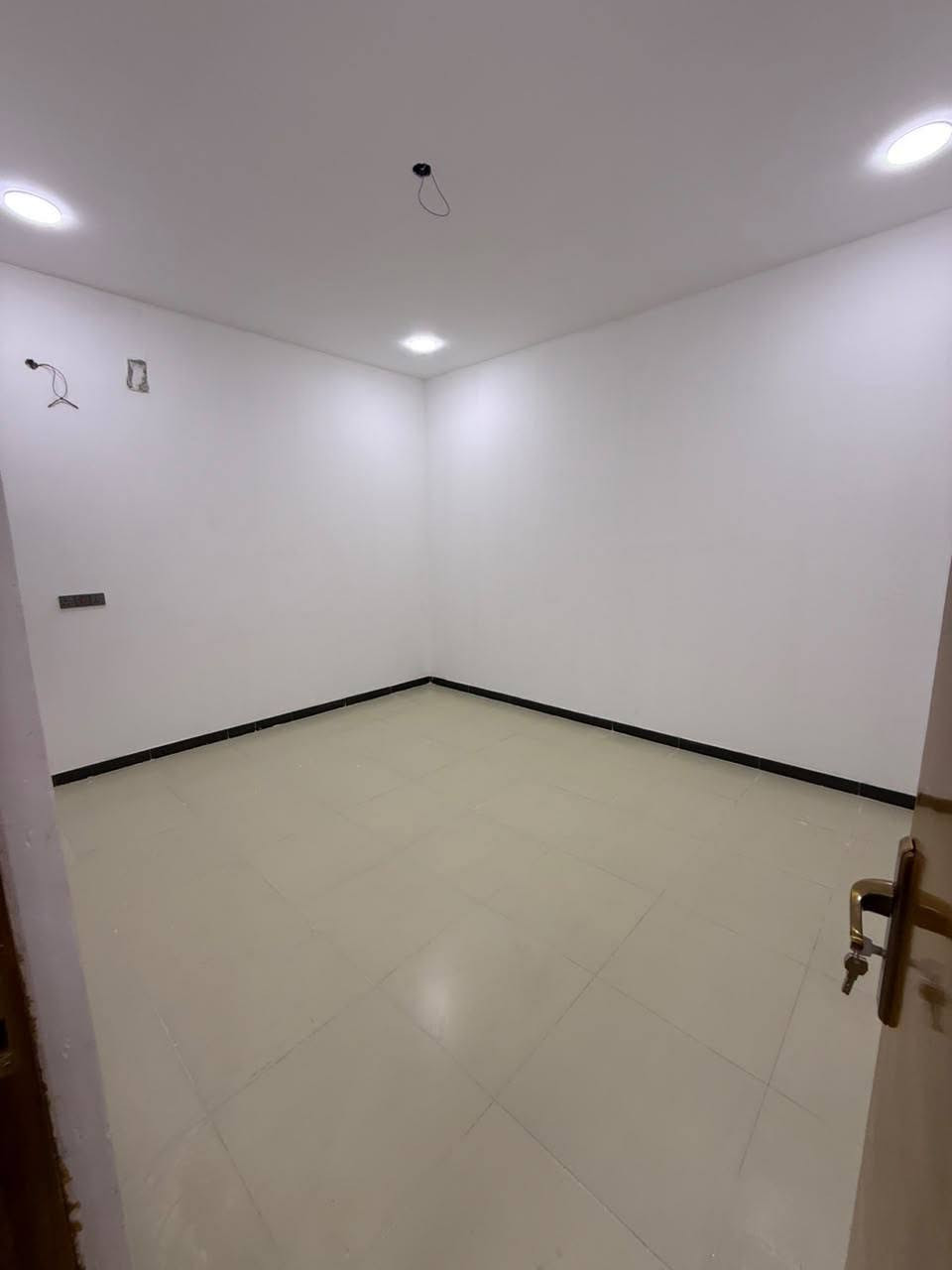 🏡 مشتملات للبيع

**بناء حديث 2026 | درجة أولى **

📐 المساحة: 125م مربع للمشتمل الواحد
📍 ركن وصفّة
📜 طابو صرف
💧⚡ خدمات كاملة

🏠 يتكون المشتمل من:
🛏️ غرفة نوم
🛋️ صالة
🏡 ديوانية
🍳 مطبخ حار وبارد
🚿 حمام
🛋️ صالة مفتوحة

💰 السعر: 60 مليون دينار للمشتمل الواحد

🔥 بناء جديد • تصميم مميز • خدمات كاملة • جاهز للسكن

📞 للشراي والاستفسار والحجز:

***********
***********
***********

🏢 مكتب نبض الأمير للعقار والمقاولات
#مشتملات #بيوت #مقاولات #بناء #لايك #اكسبلور #تعليق #تفاعل #ميسان #العراق #مقاول
