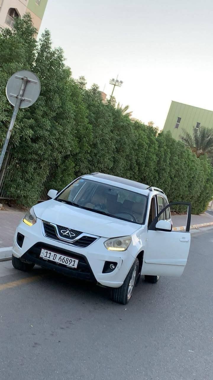 شيري تيكو موديل 11 للبيع السياره نضيفه كلش السياره عليه ادامه كامله صدر جديد تايرات  باتري جديد ماء راديتر الاصلي تبريد ثلج خير من الله  شاشه السيارة كلهه بلاد وترايهه حلو السعر 57   او بيه مجال للاستفسار الاتصال *********** عنوان بغداد الزعفرانية
