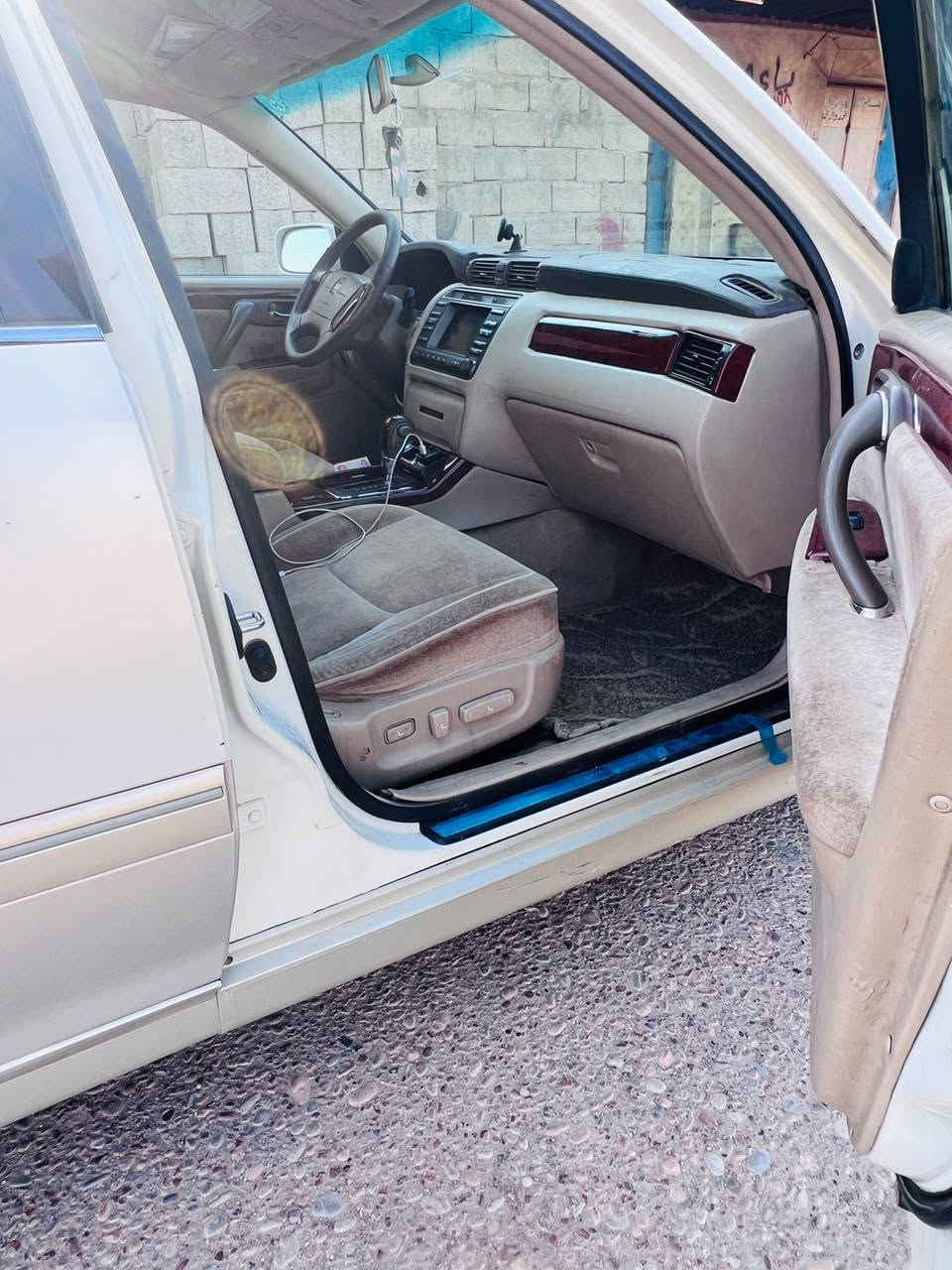 ملكه لبيع موديل 2004 كصه جنطه مكاني ميسان عماره طبر مطعم طواحين سعر 30 وبيه مجال ***********
