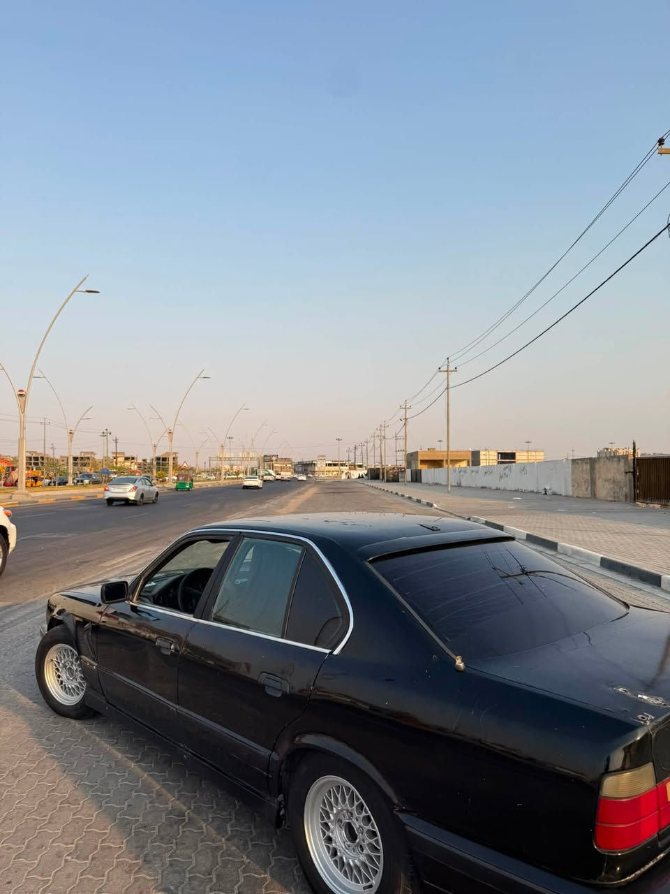 بي ام دبليو للبيع حجم 535 مكينه عدله سياره حلوه الكشر شوف العين رقم بغداد الجديد مكاني بصرة سعر 37 ورقة وبيها مجال جدا بسيط 
***********

