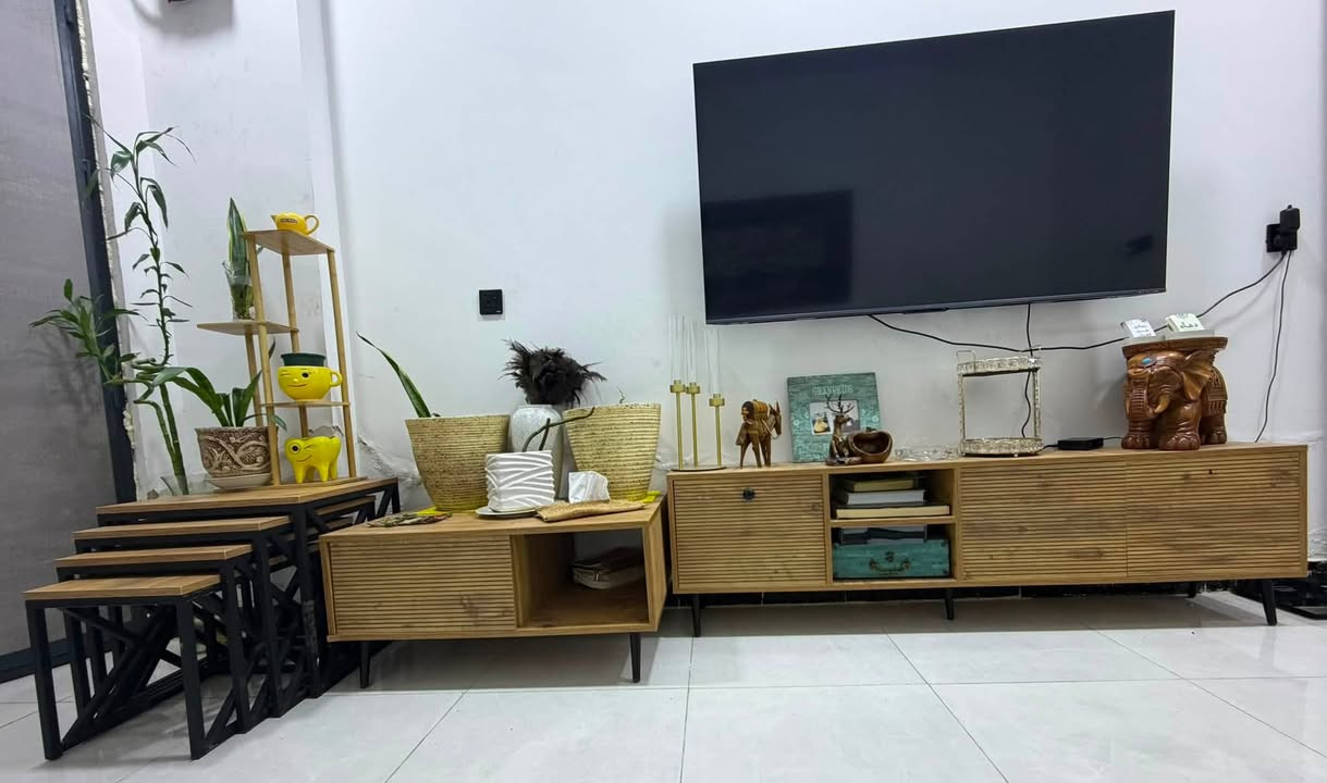 غراض نظيفه مستخدمه قليل للبيع اسعار مناسبة للتواصل على الرقم 
***********
