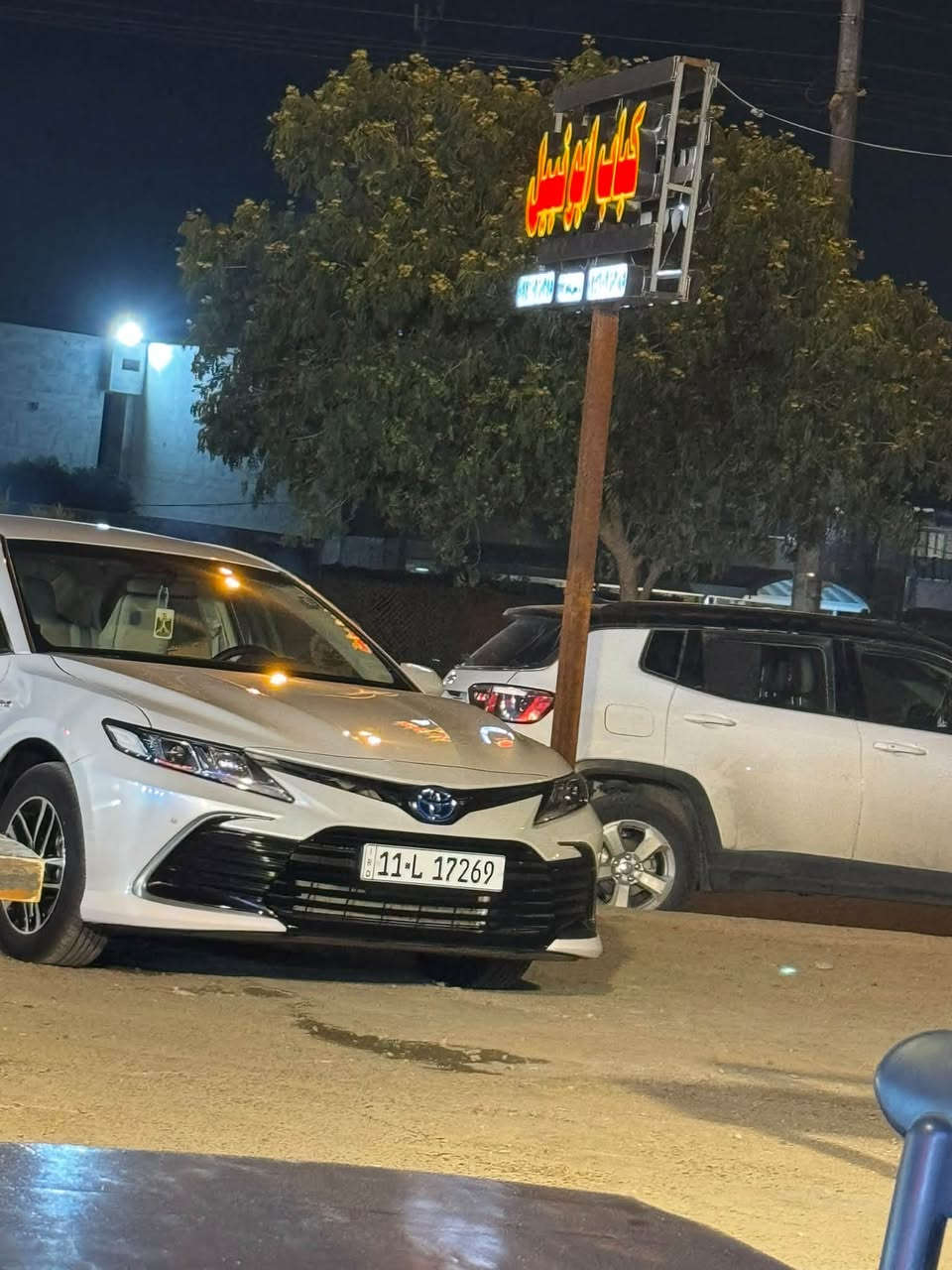 تويوتا كامري هايبرد
موديل 2024 
ماشيه 68000  KM 
كفاله عامه 
وكاله عبد اللطيف جميل 
مواصفات السياره LE 
بدون فتحه 
مكينه 2500 
ملاحظه السياره بيه زلغ بلدعاميه الخلفيه والاماميه ورصعه بلباب اثر حصوه صغيره ما مبينه باقيه ع وضعه 
السياره كامله ما بيه اي نقص 
سعر 218 وبيه مجال 
مكان السياره حي الجهاد 
للاستفسار اكثر ***********
