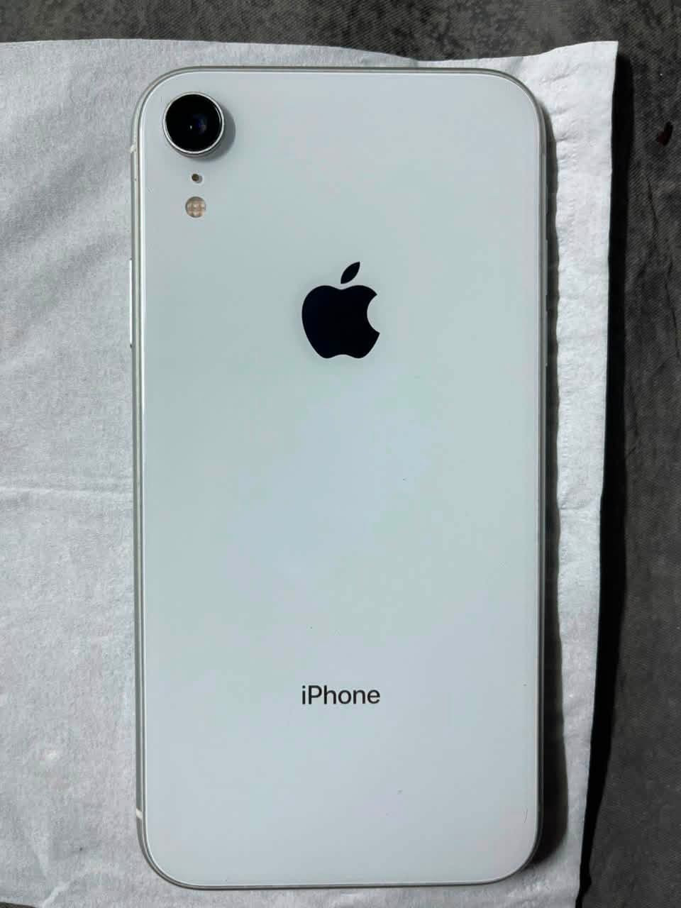 📱 للبيع: ايفون Xr
💾 الذاكرة: 64 كامره اماميه واكفه

🔋 نسبة البطارية: 100

📶 تك سيم

🎨 اللون: ابيض

✨ النظافة 100/100

💰 السعر: 120

للاستفسار ***********
