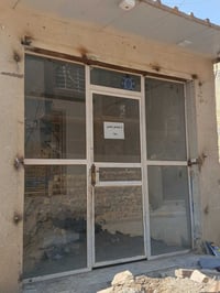 باب منزل • ارتفاع ٢٫٤م • عرض ٢٫٤م