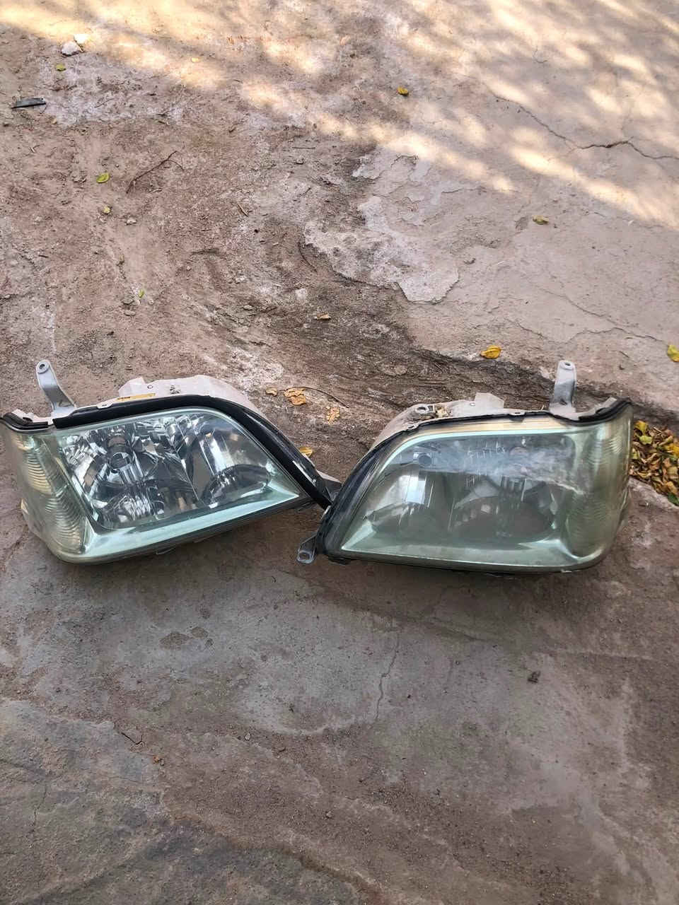 سلام عليكم البيع زوج لايتات كرستال جدد مكان البصره سعر 175 وبيه مجال ستفسار***********
