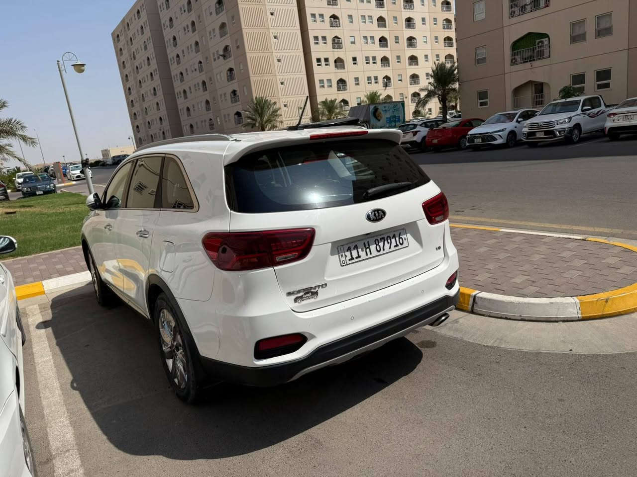 🚘 للبيع كيا سورينتو 2020 وارد خليجي

🔹 الموديل: 2020
🔹 المحرك: 3.3 V6
🔹 6 سلندر
🔹 7 ركاب
🔹 قير أوتوماتيك
🔹 السيارة جاهزة للفحص

📍 الموقع: بغداد
💰 السعر: [شدتين و٢٠ ]

للاستفسار والتفاصيل راسلني خاص 
الفحص على المشتري، والبيع بعد الفحص والمعاينة.
***********
