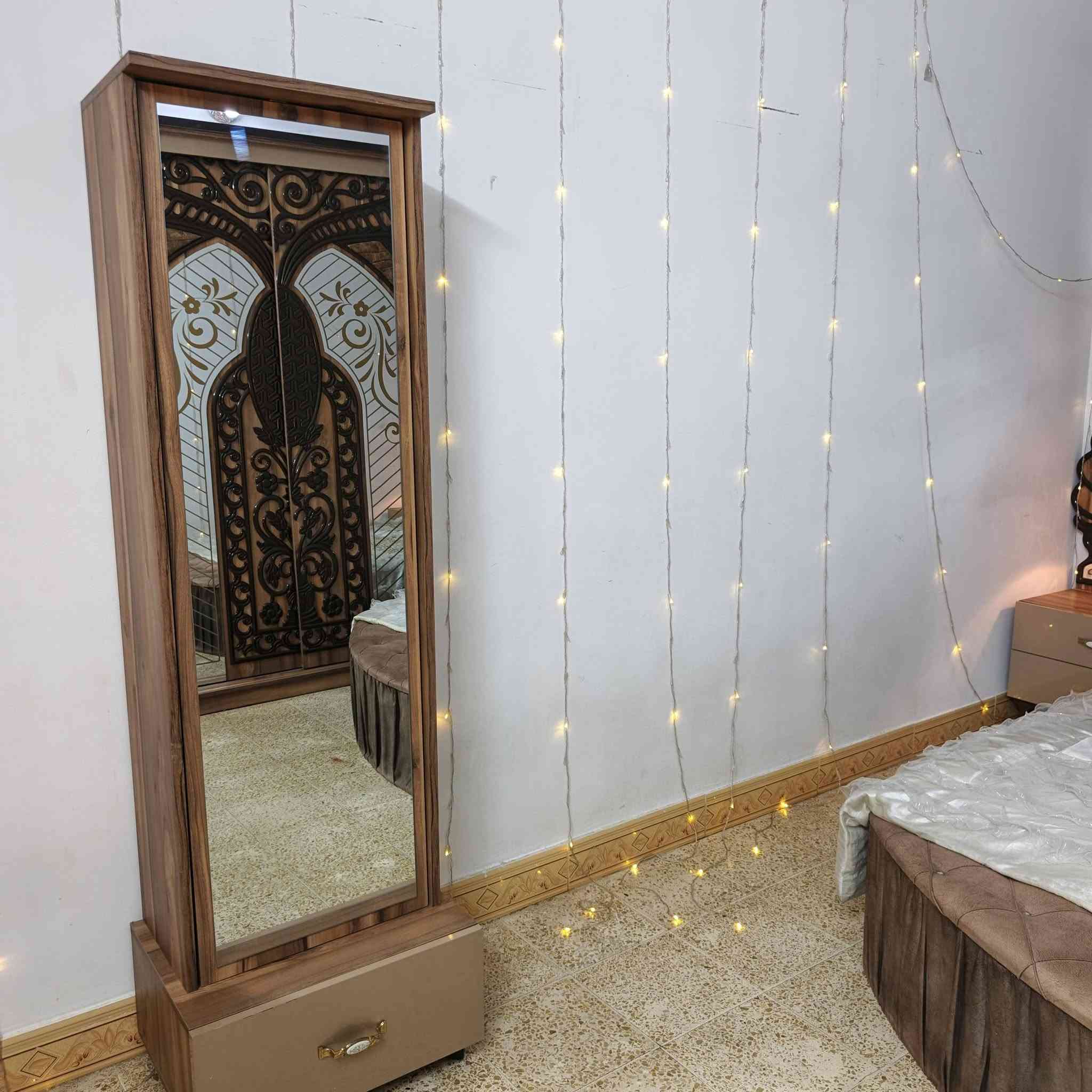 غرفه تركي للبيع مستخدمه شي قليل تواصل مكان سامراء موجود توصيل, ***********
