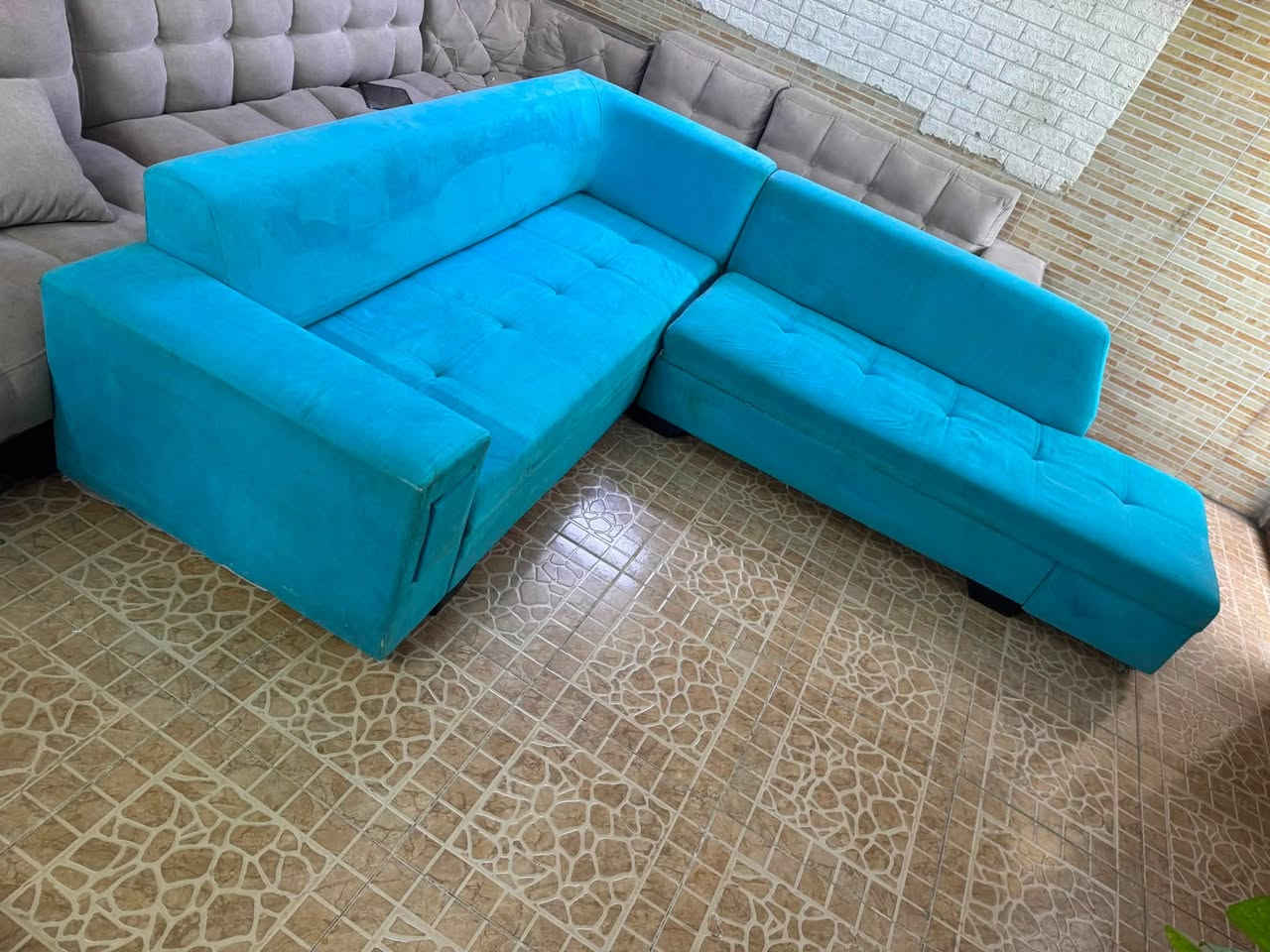 كورنر تركي يصير سرير ومخزن
سعر 140  الف

عنوان اربيل بختياري

***********  /***********/***********
