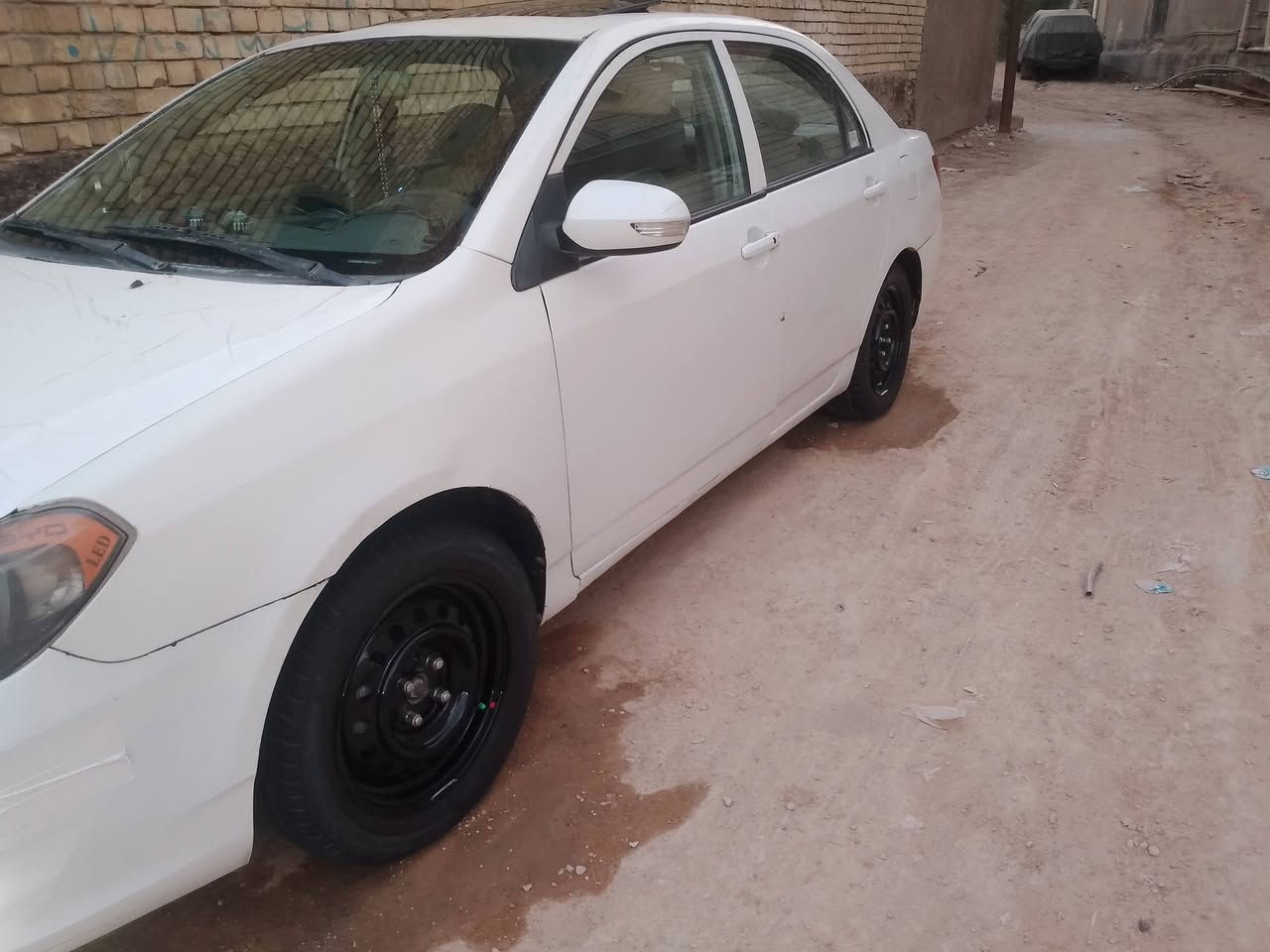 لبيع بي وأيدي ٢٠١١🔰 فتحه بصمه تبريد تدفاء مكينه وكير بلادي 💯مكفولات🔰 لسياره رقم بغداد بسمي 🔰ا  العنوان بابل مركز المدينه☎️*********** غير متواجد على الفيس السعر🔰50وبيه مجال قليل
