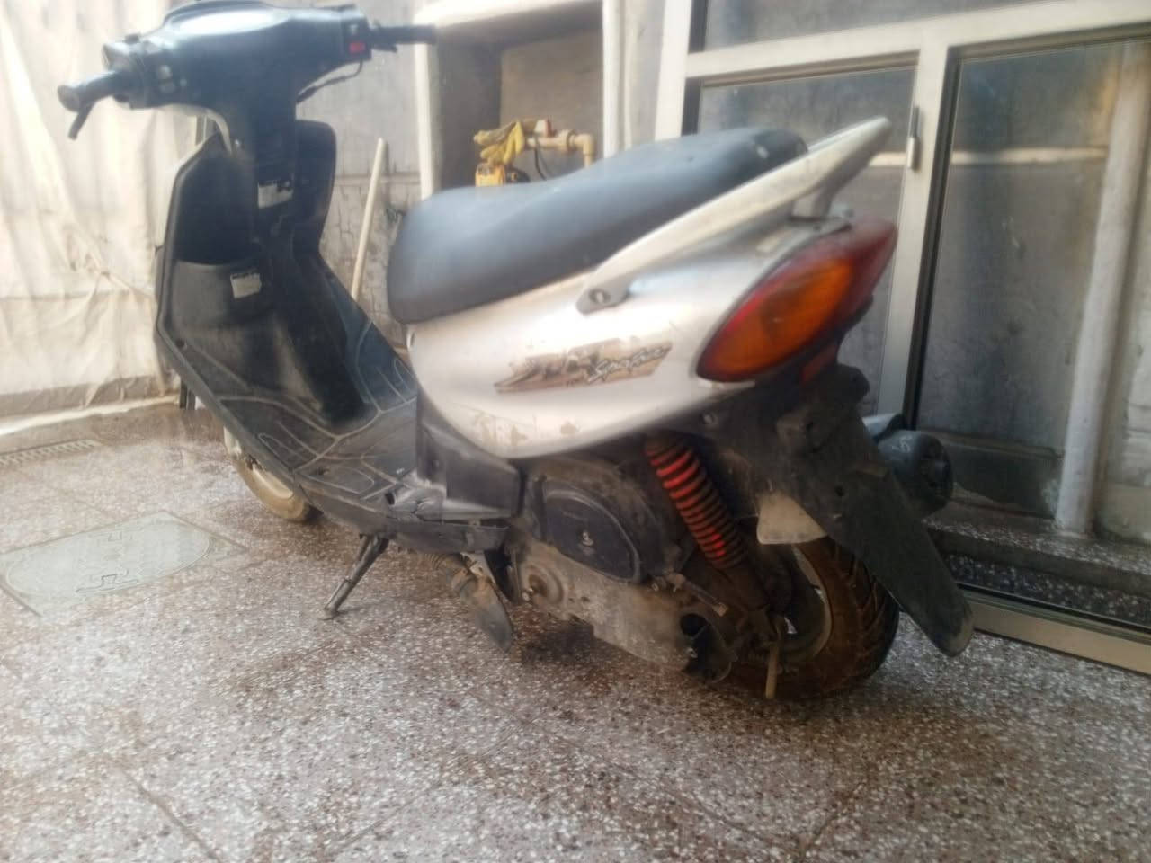 سلام عليكم ماكس 120درجه بيهه نواقص بصيطه السلف نقص بيه قبق الهندر مكسور  درجه تخبل خير من الله درجه بس تبدل القبق مال هندر تشتغل سعر 250بيهه مجال رقمي ***********مكاني بغداد العبيدي
